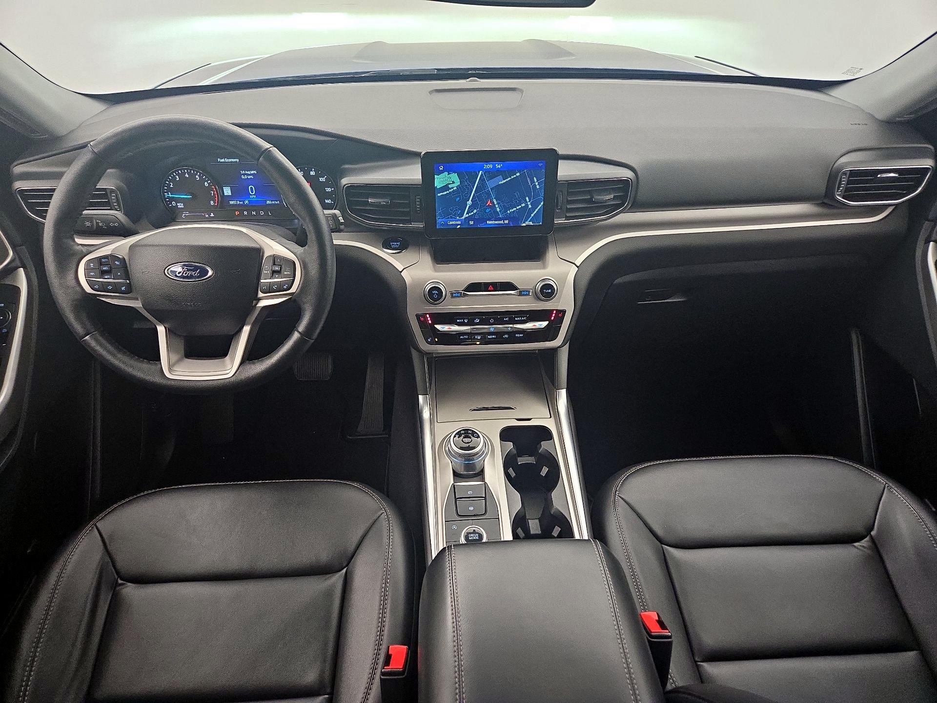 Thumbnail: 2023 Ford Explorer - 9