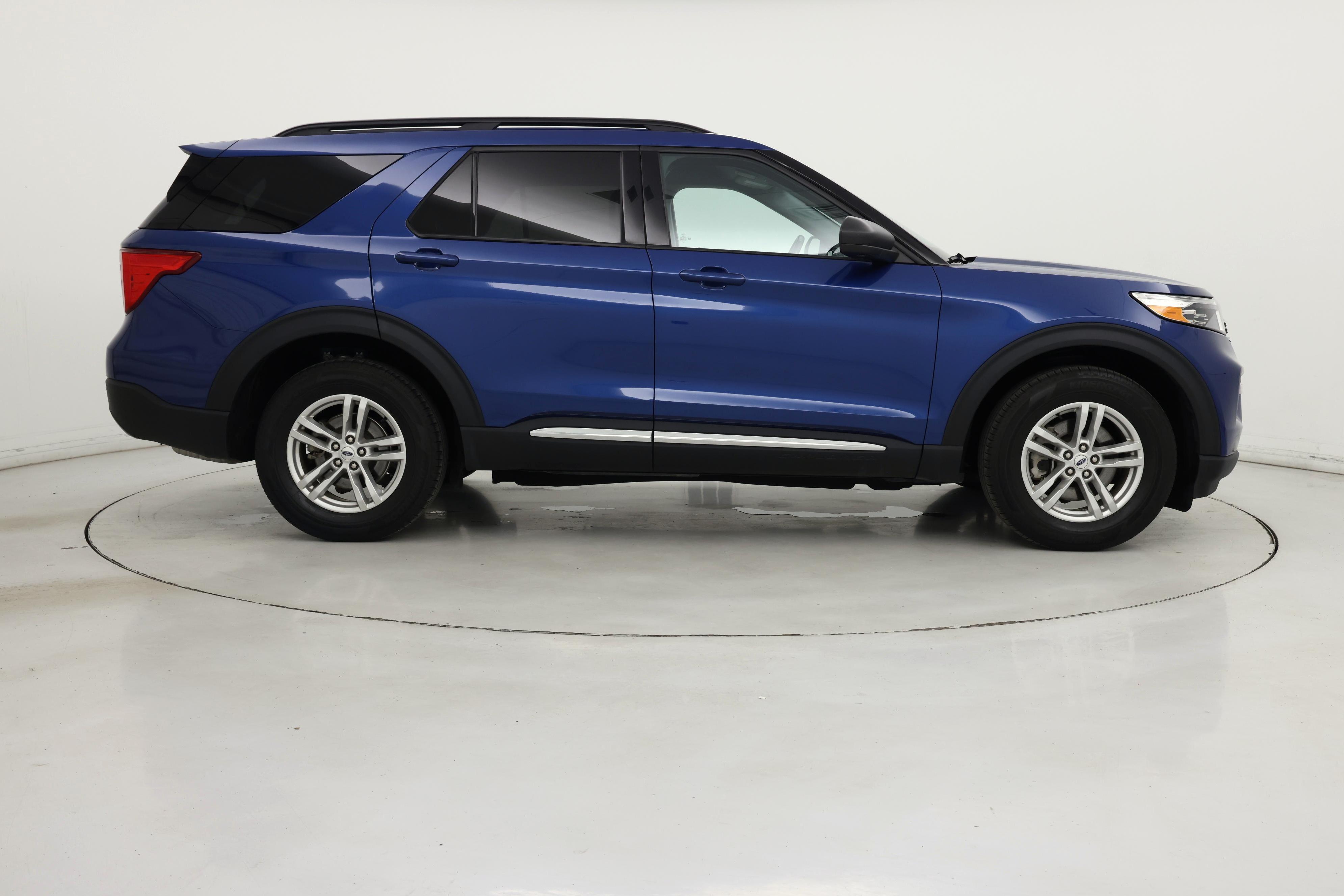Thumbnail: 2023 Ford Explorer - 7