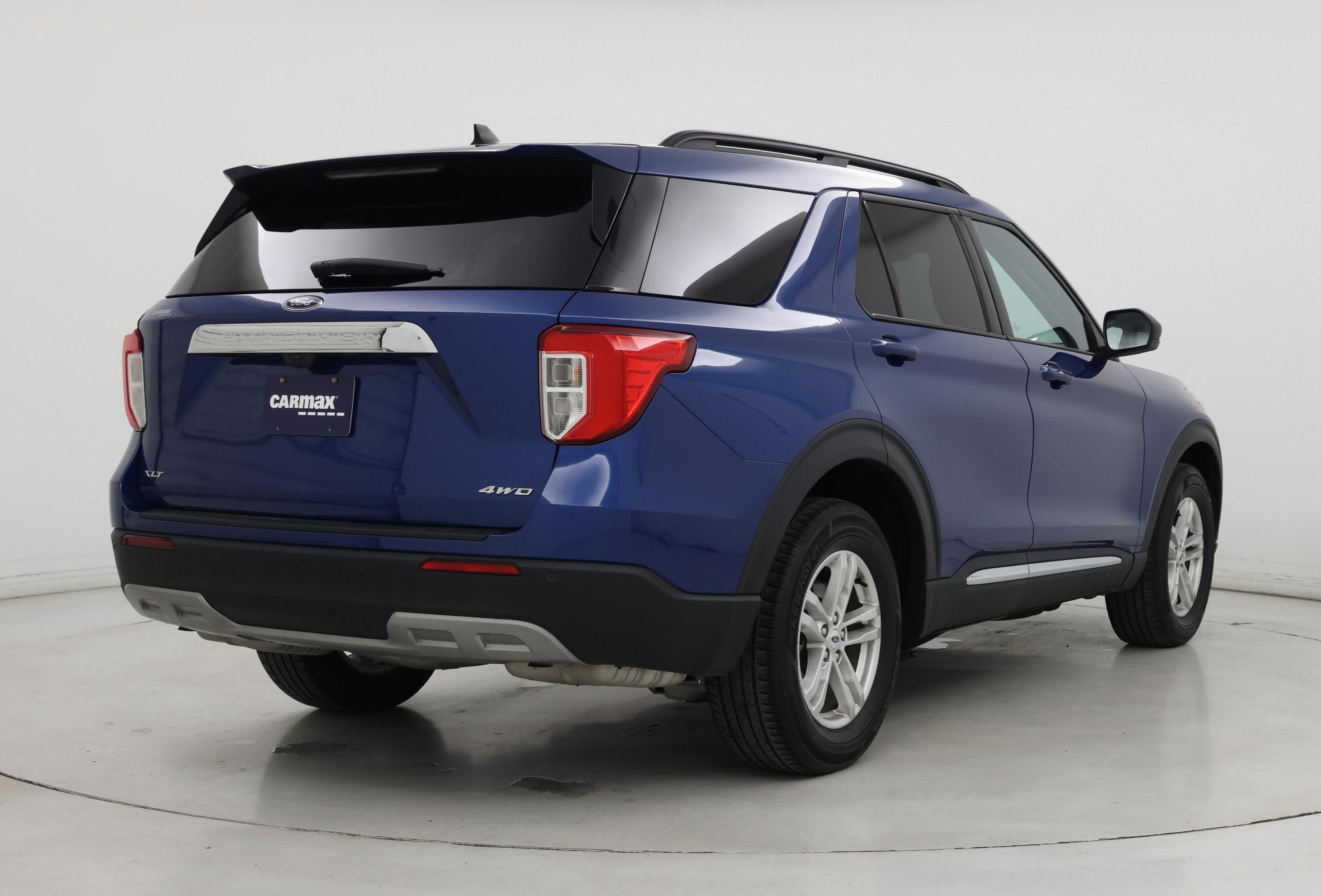 Thumbnail: 2023 Ford Explorer - 8