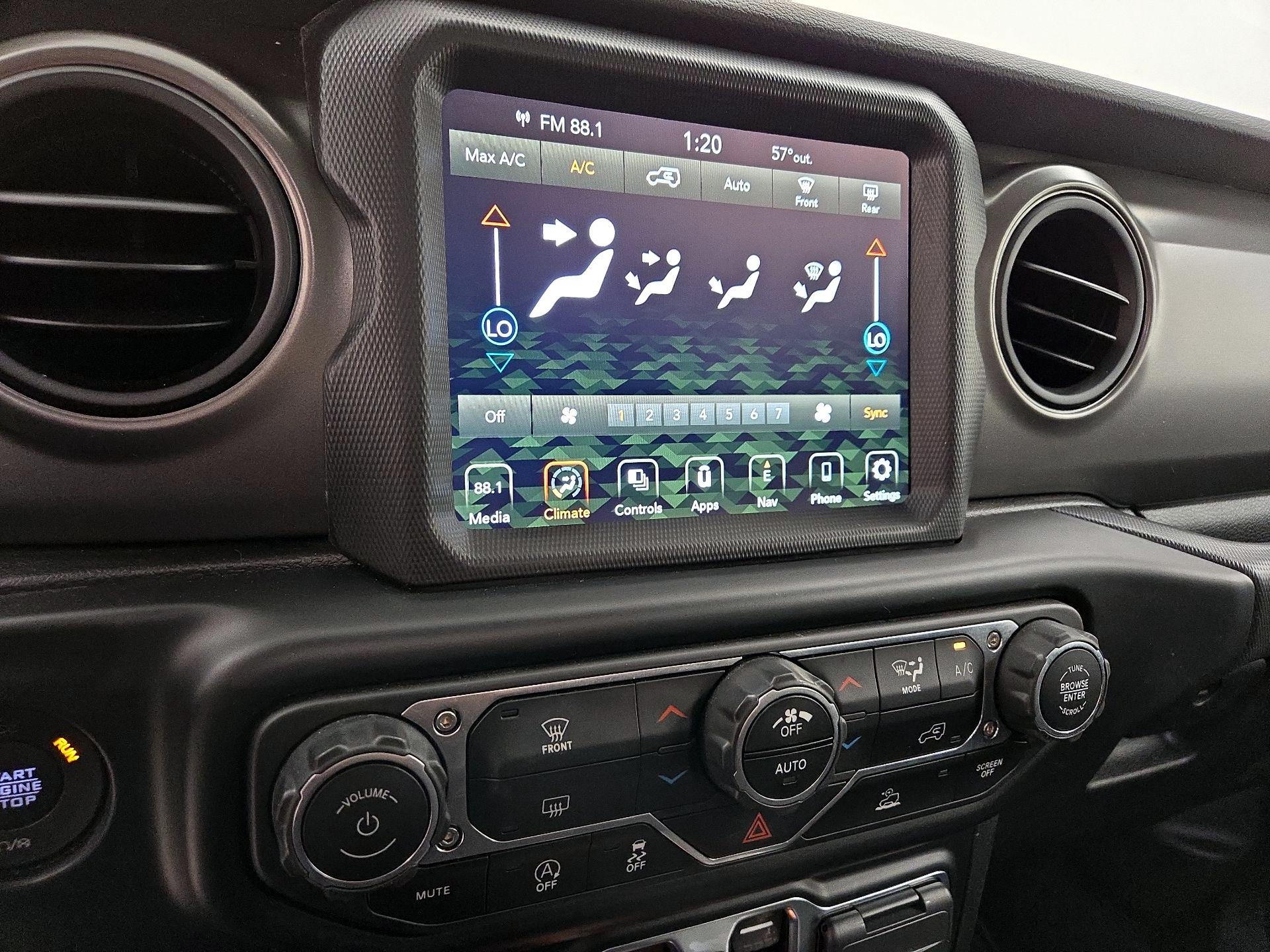 Thumbnail: 2022 Jeep Wrangler - 17