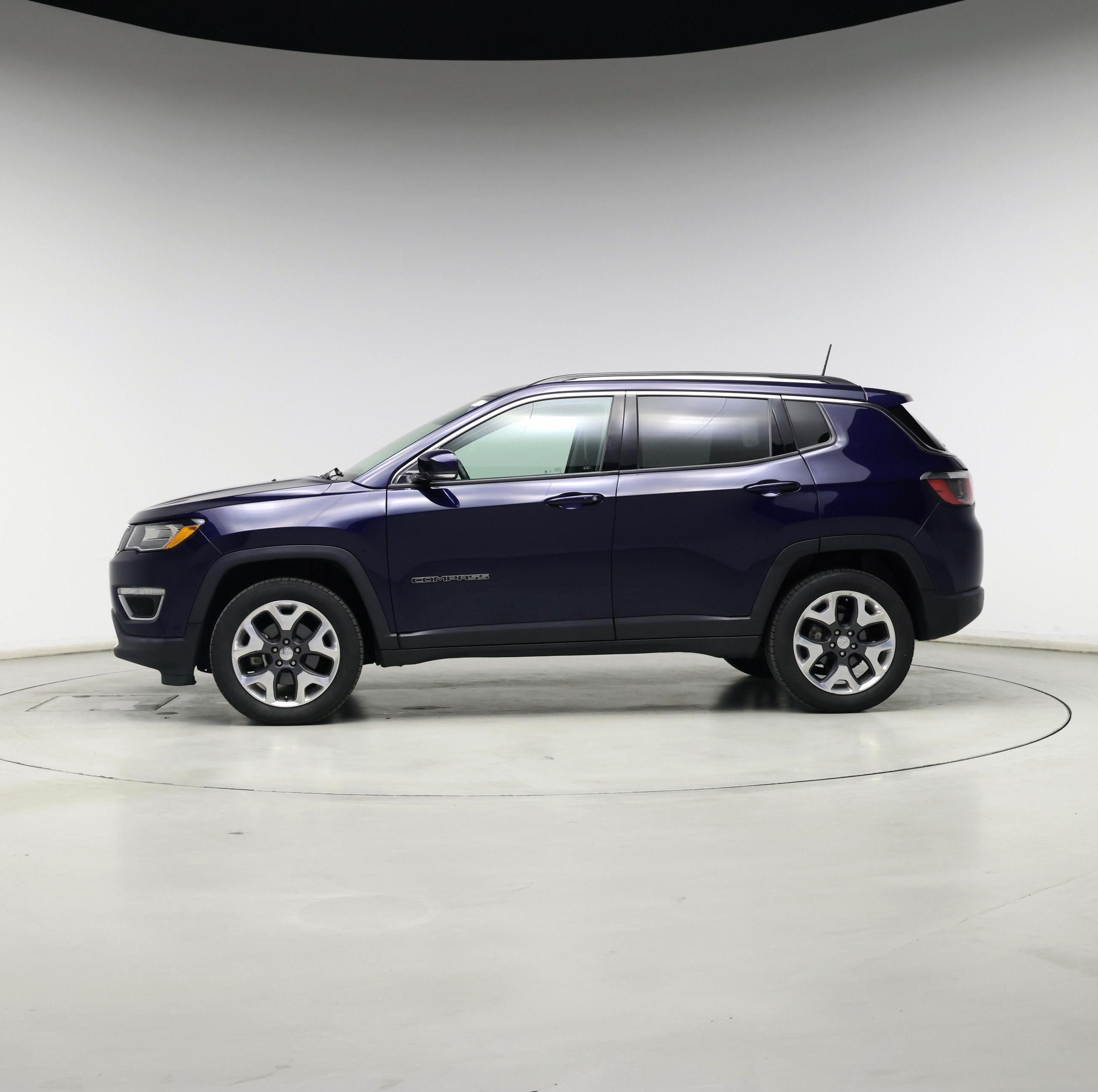 Thumbnail: 2019 Jeep Compass - 3