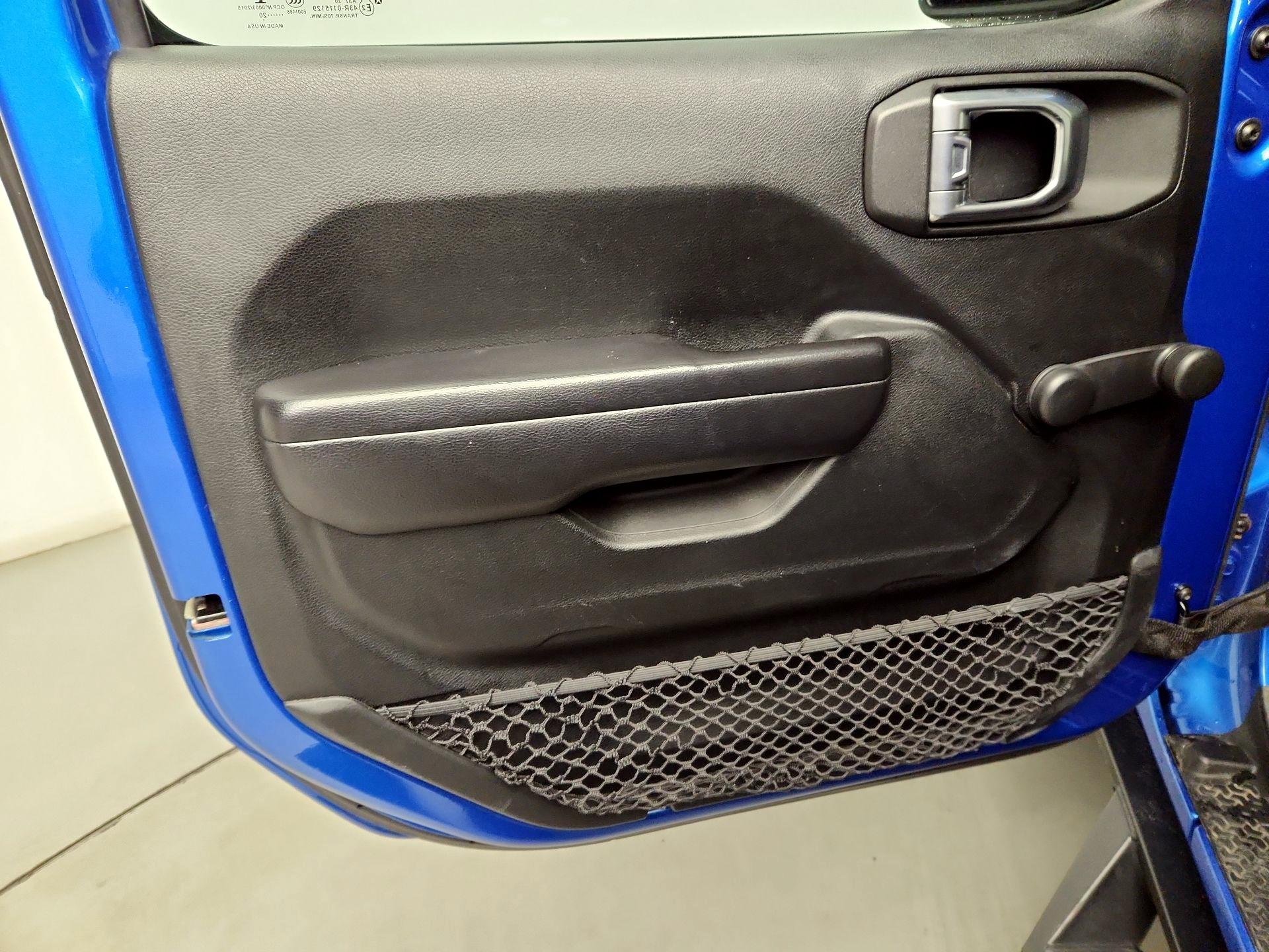 Thumbnail: 2020 Jeep Gladiator - 12