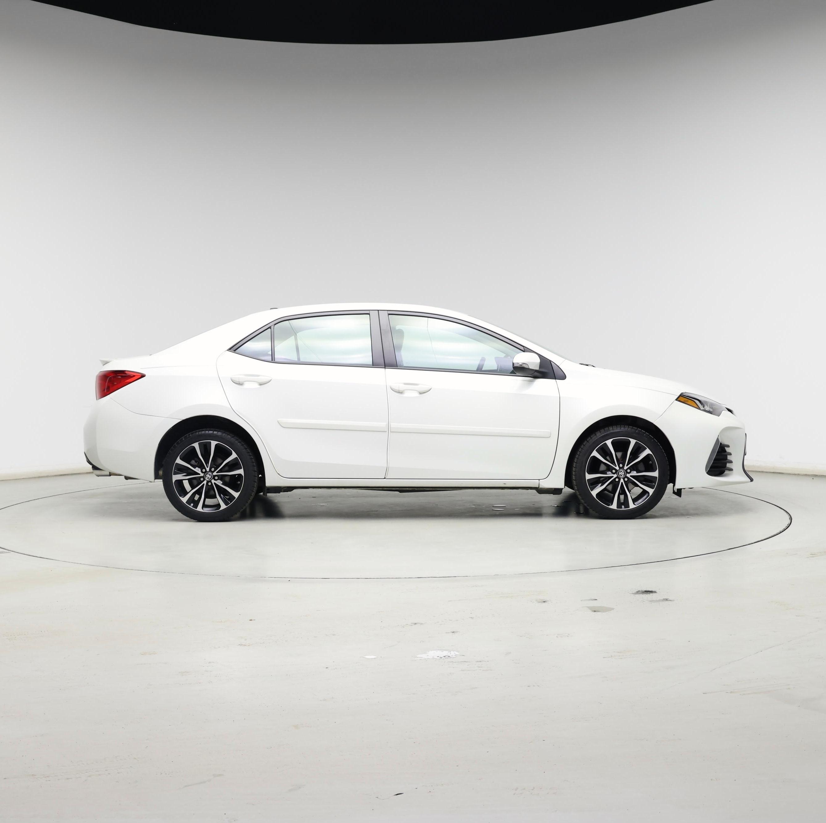 Thumbnail: 2017 Toyota Corolla - 7