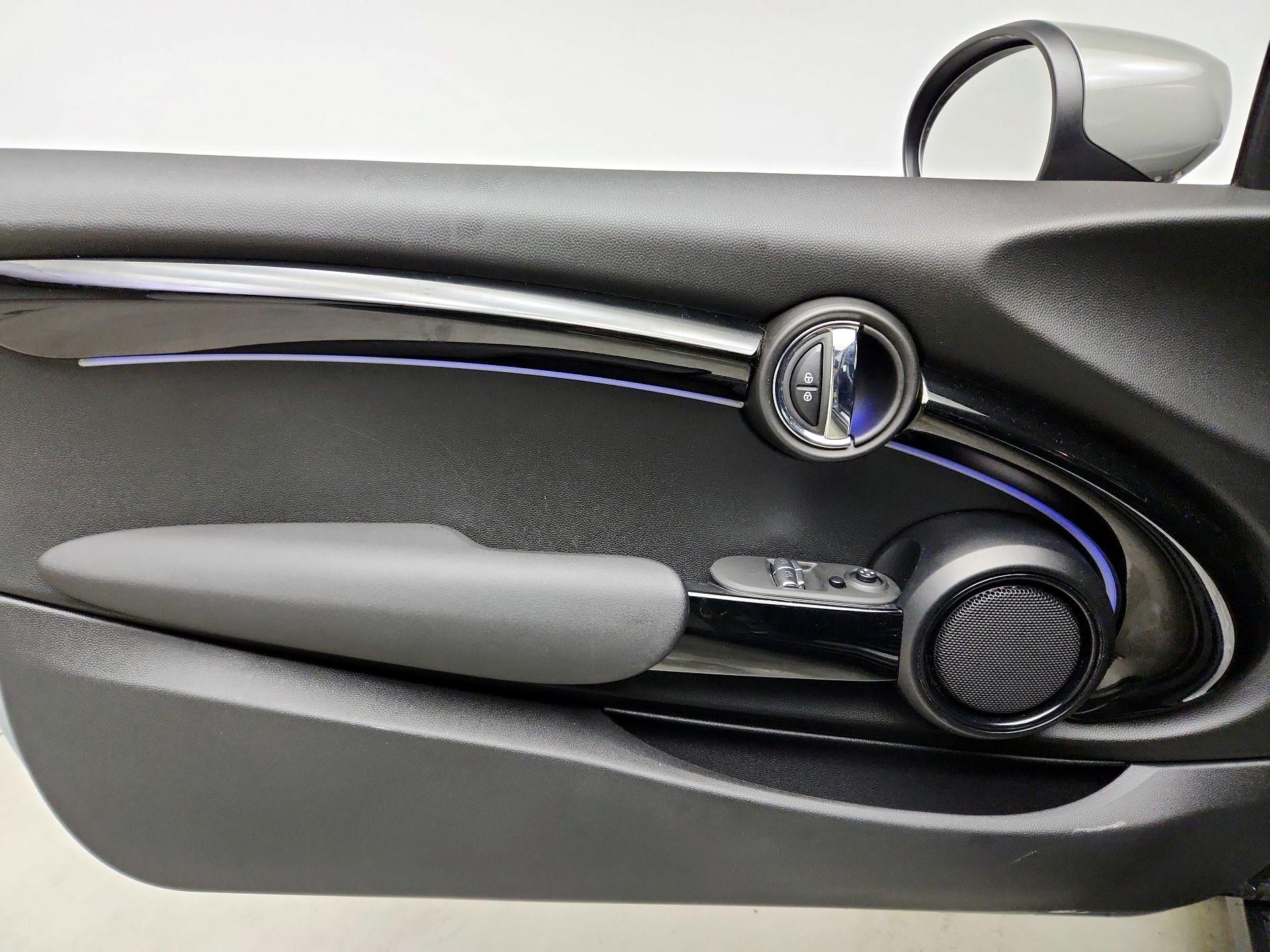 Thumbnail: 2022 MINI Cooper Hardtop - 12