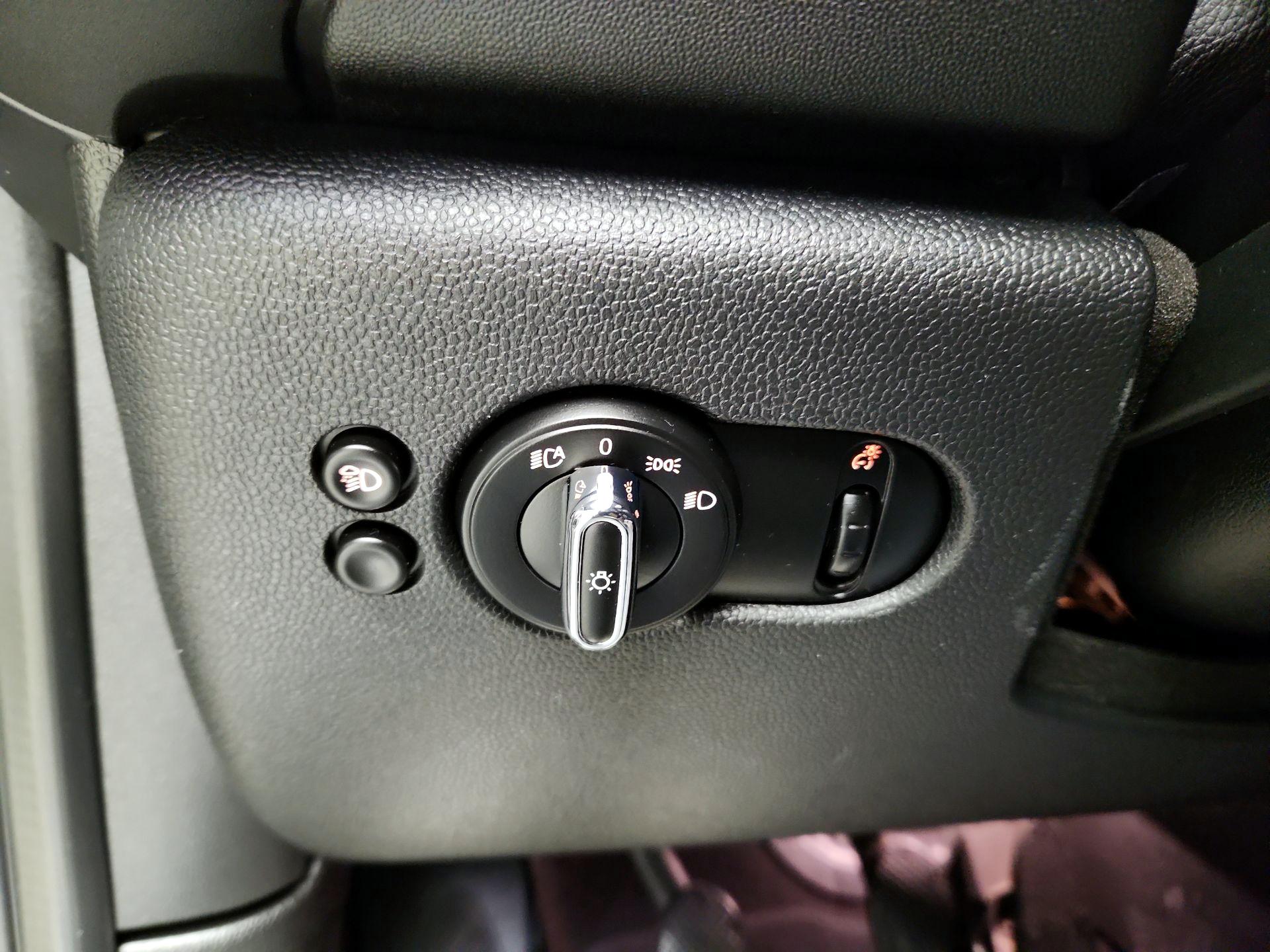 Thumbnail: 2022 MINI Cooper Hardtop - 13