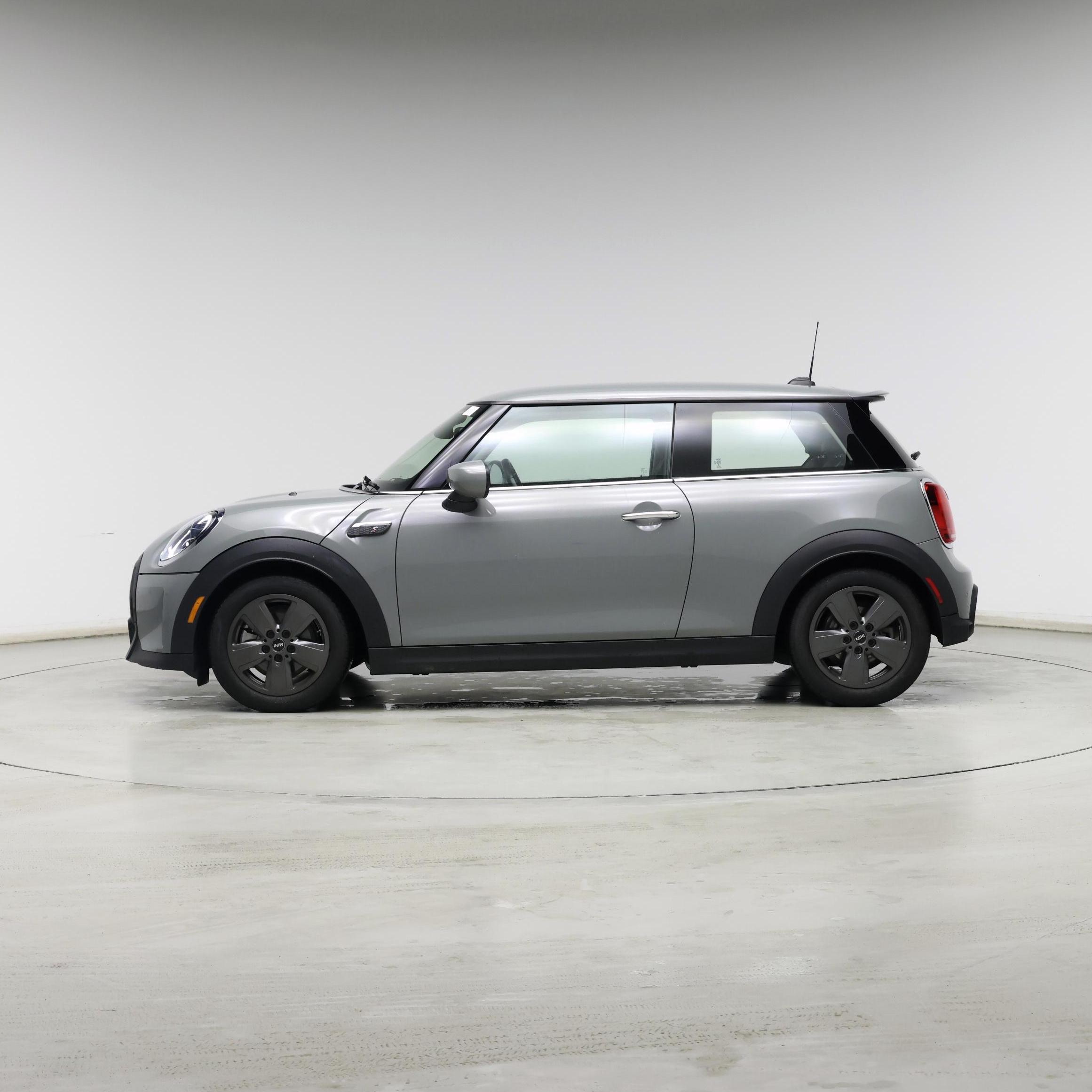 Thumbnail: 2022 MINI Cooper Hardtop - 3