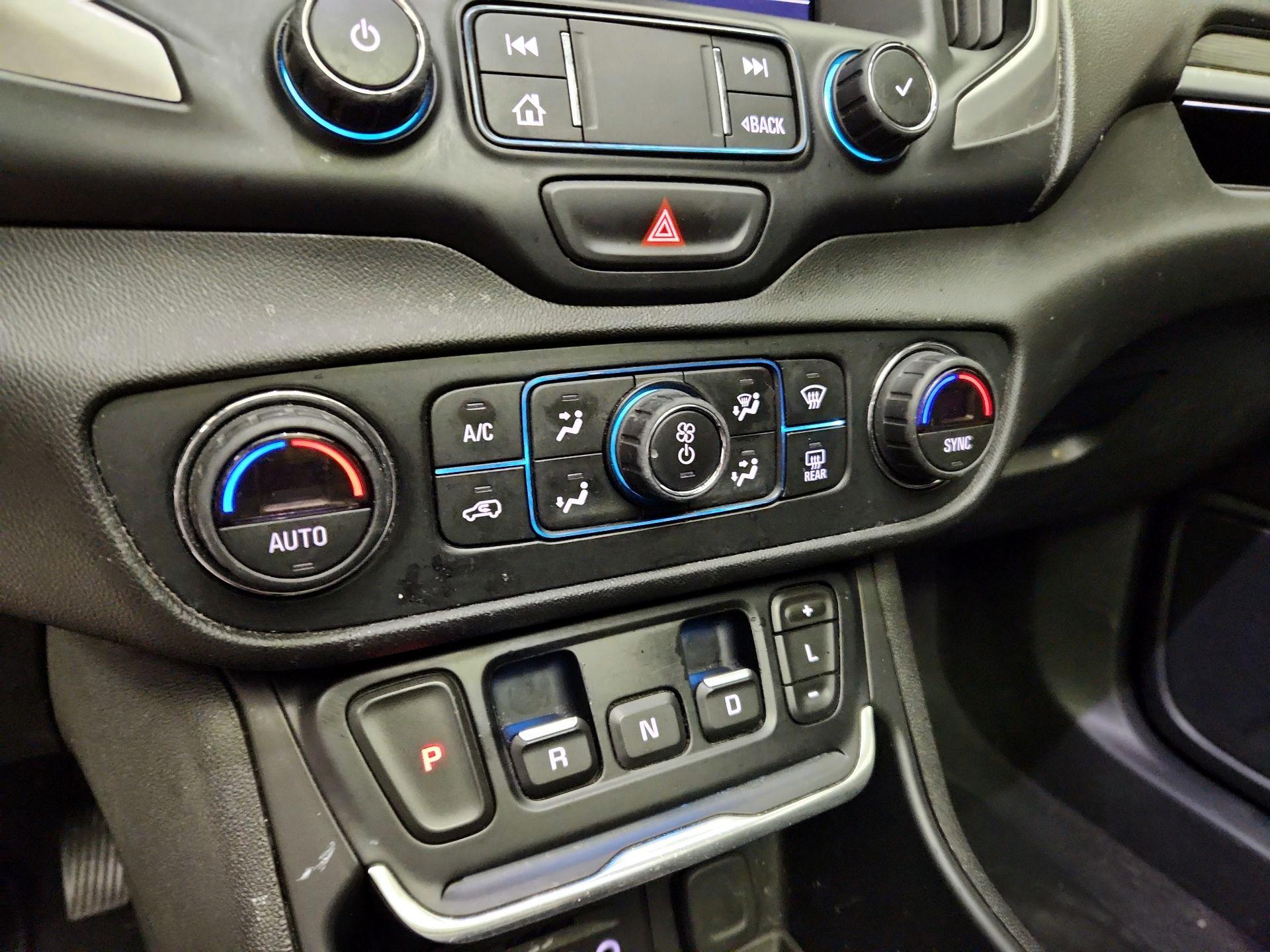 Thumbnail: 2021 GMC Terrain - 16