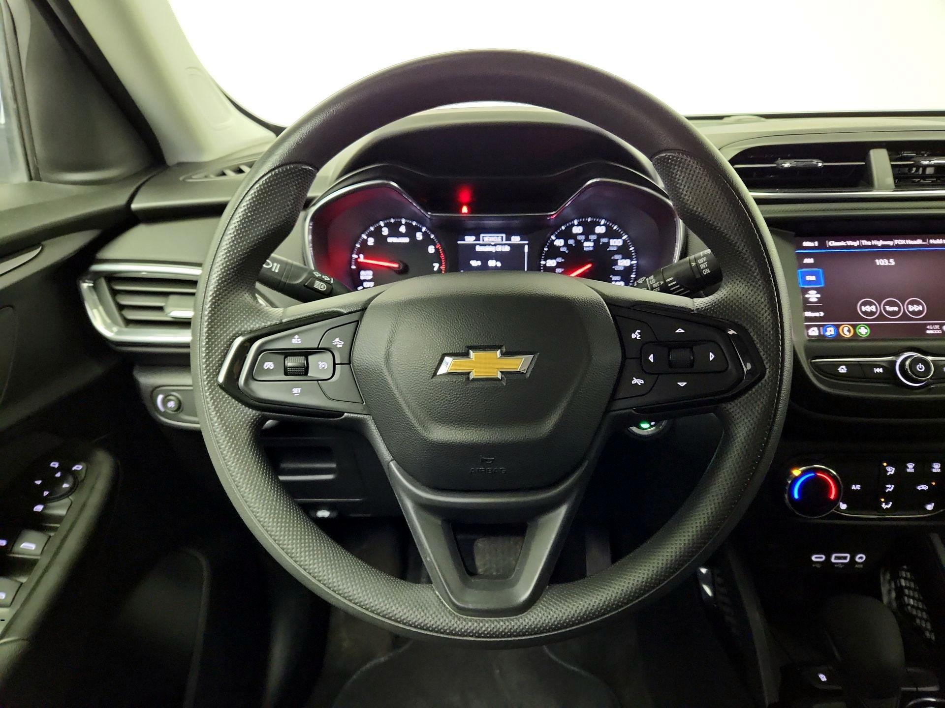 Thumbnail: 2023 Chevrolet TrailBlazer - 10