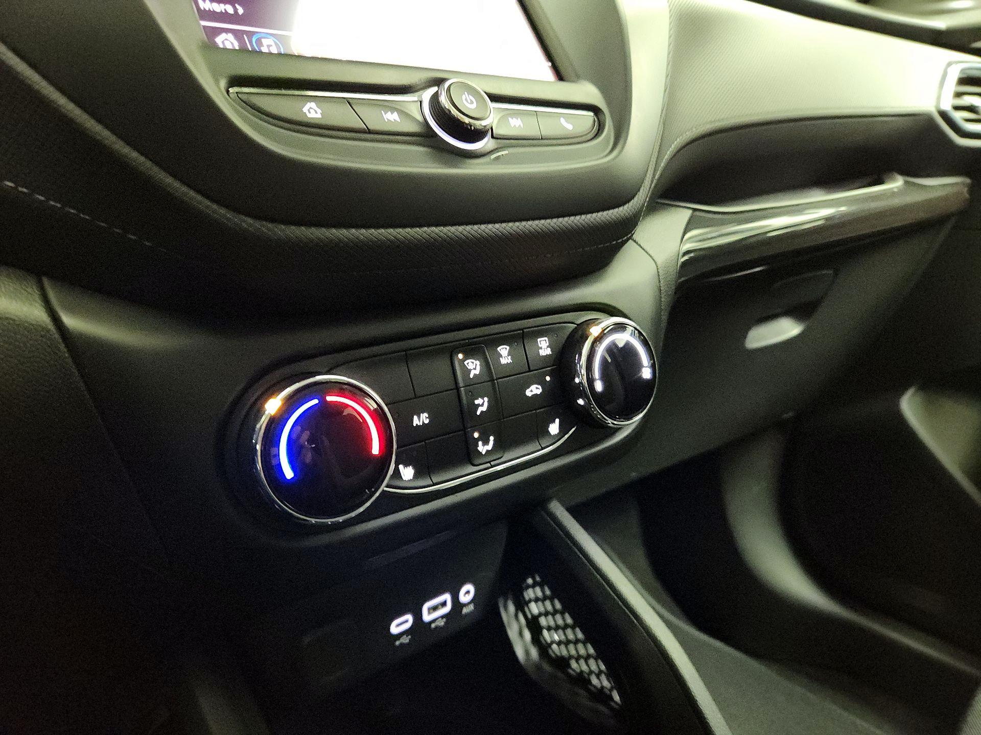 Thumbnail: 2023 Chevrolet TrailBlazer - 16