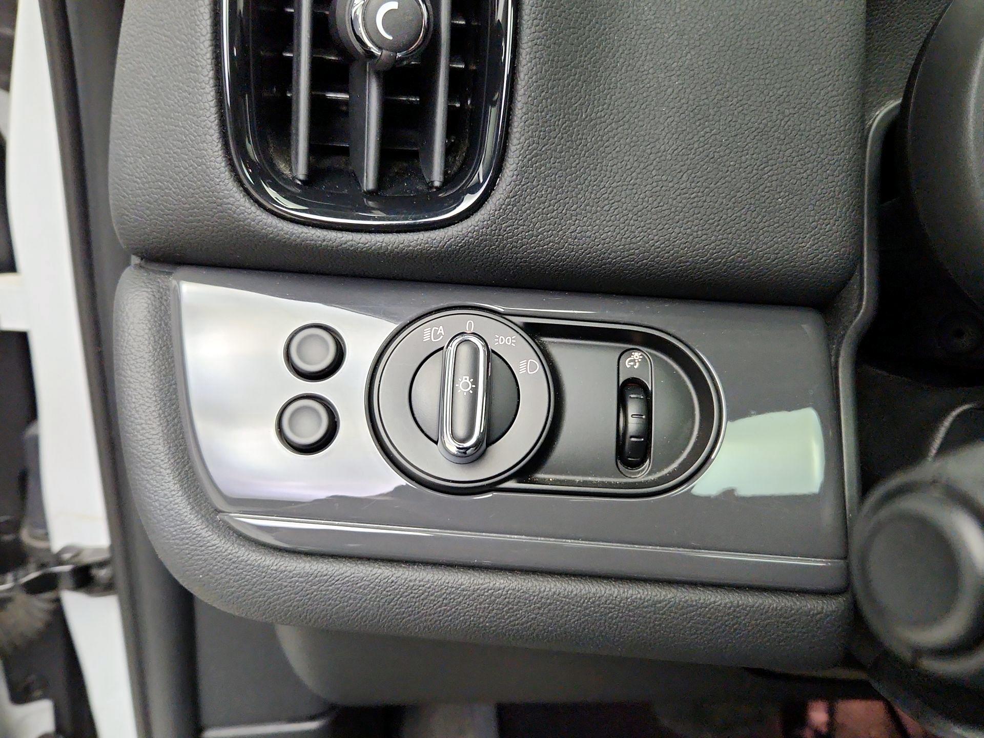 Thumbnail: 2018 MINI Cooper Countryman - 13