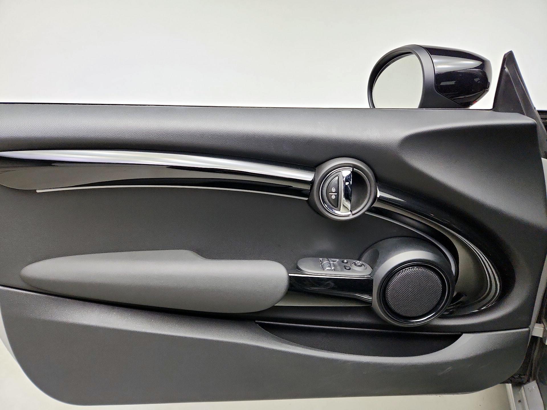 Thumbnail: 2023 MINI Cooper Hardtop - 12