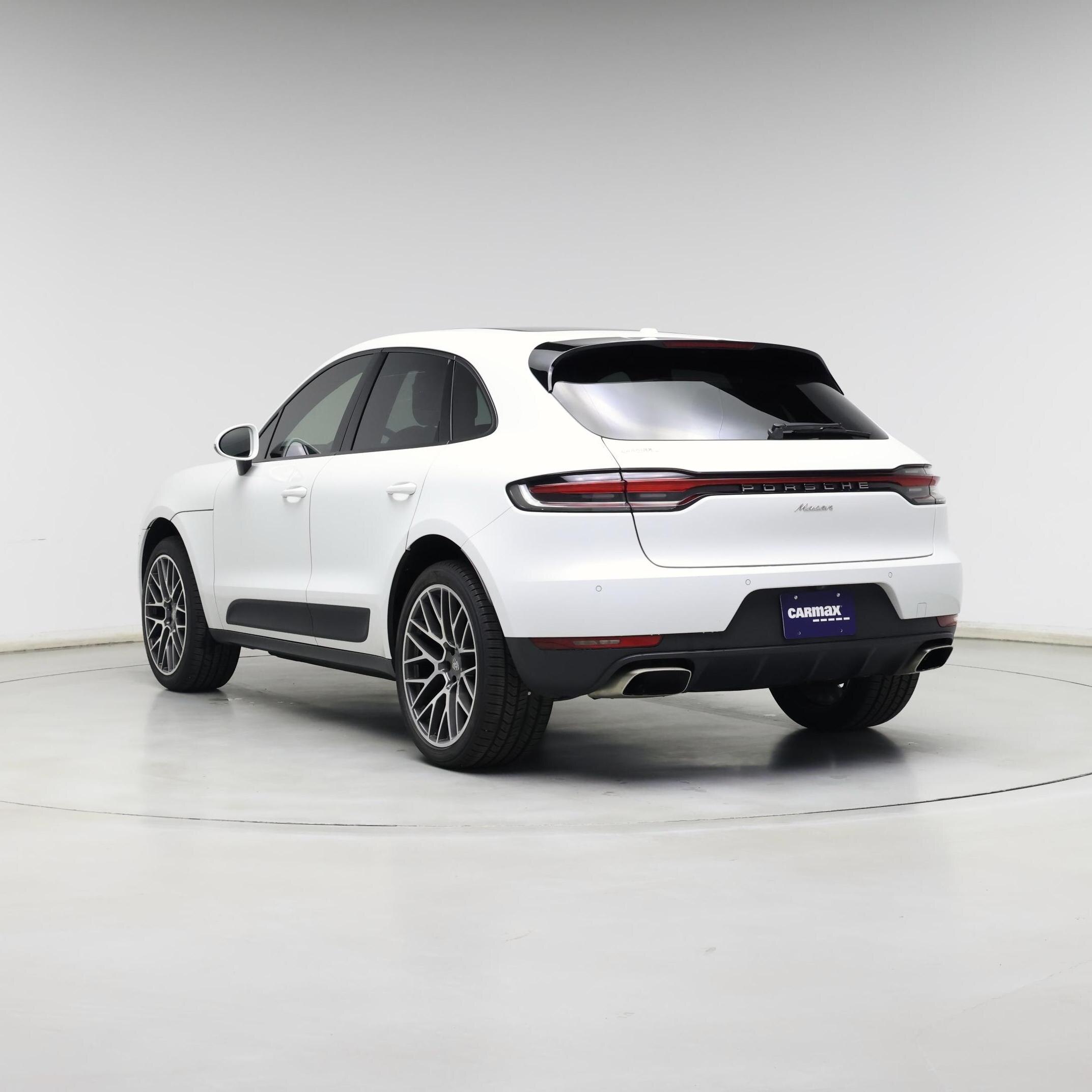 Thumbnail: 2020 Porsche Macan - 2