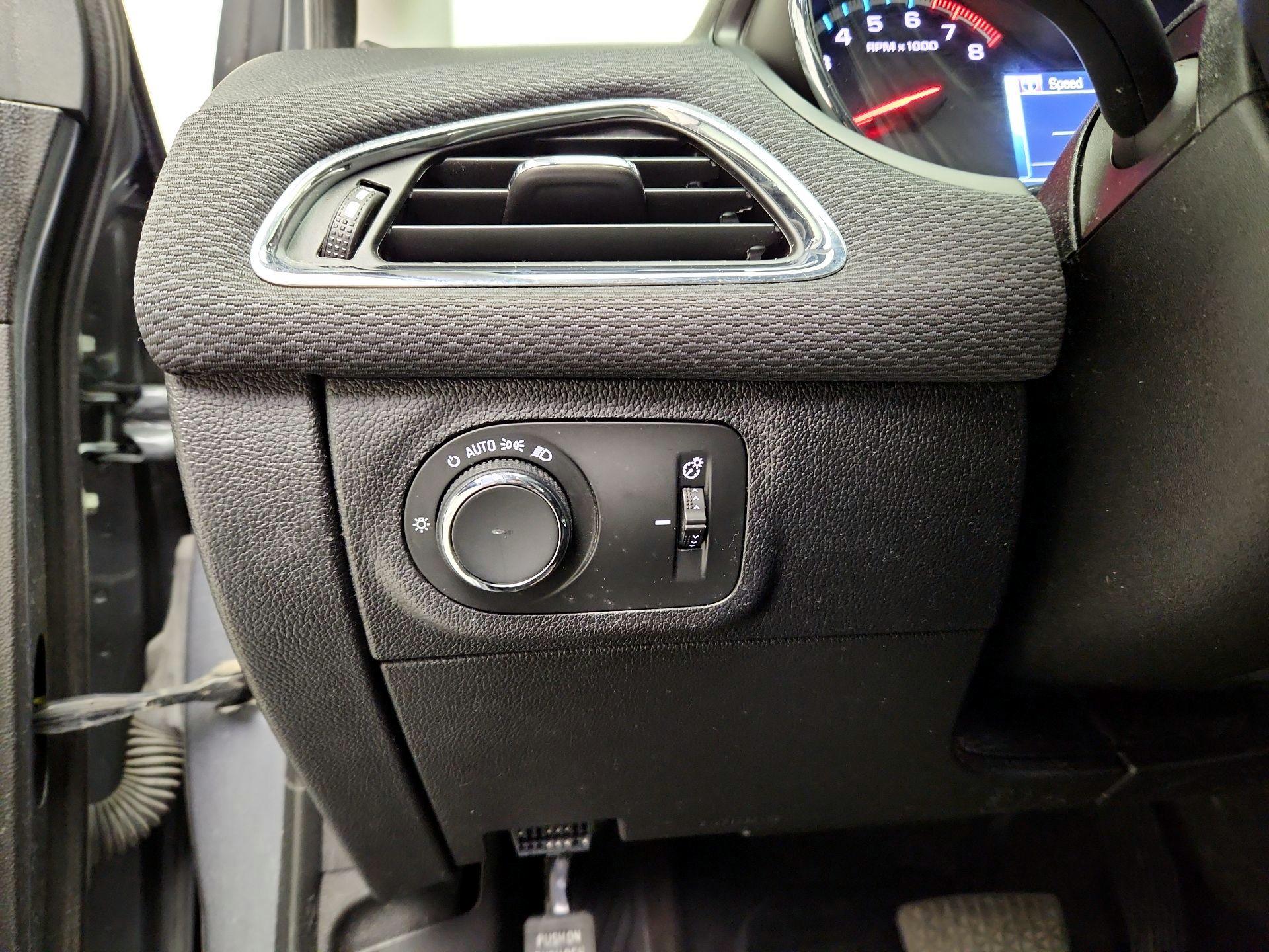 Thumbnail: 2018 Chevrolet Cruze - 13