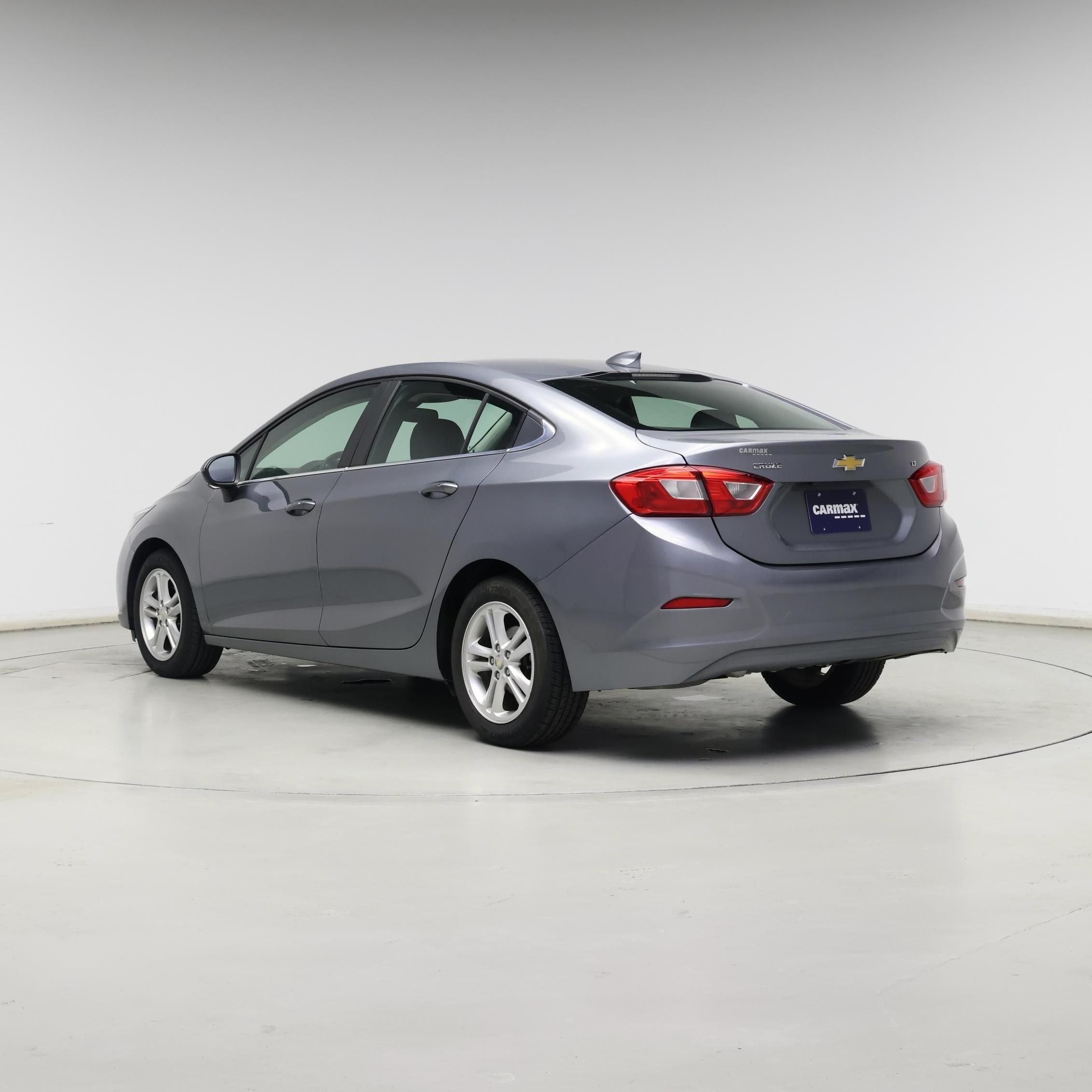 Thumbnail: 2018 Chevrolet Cruze - 2