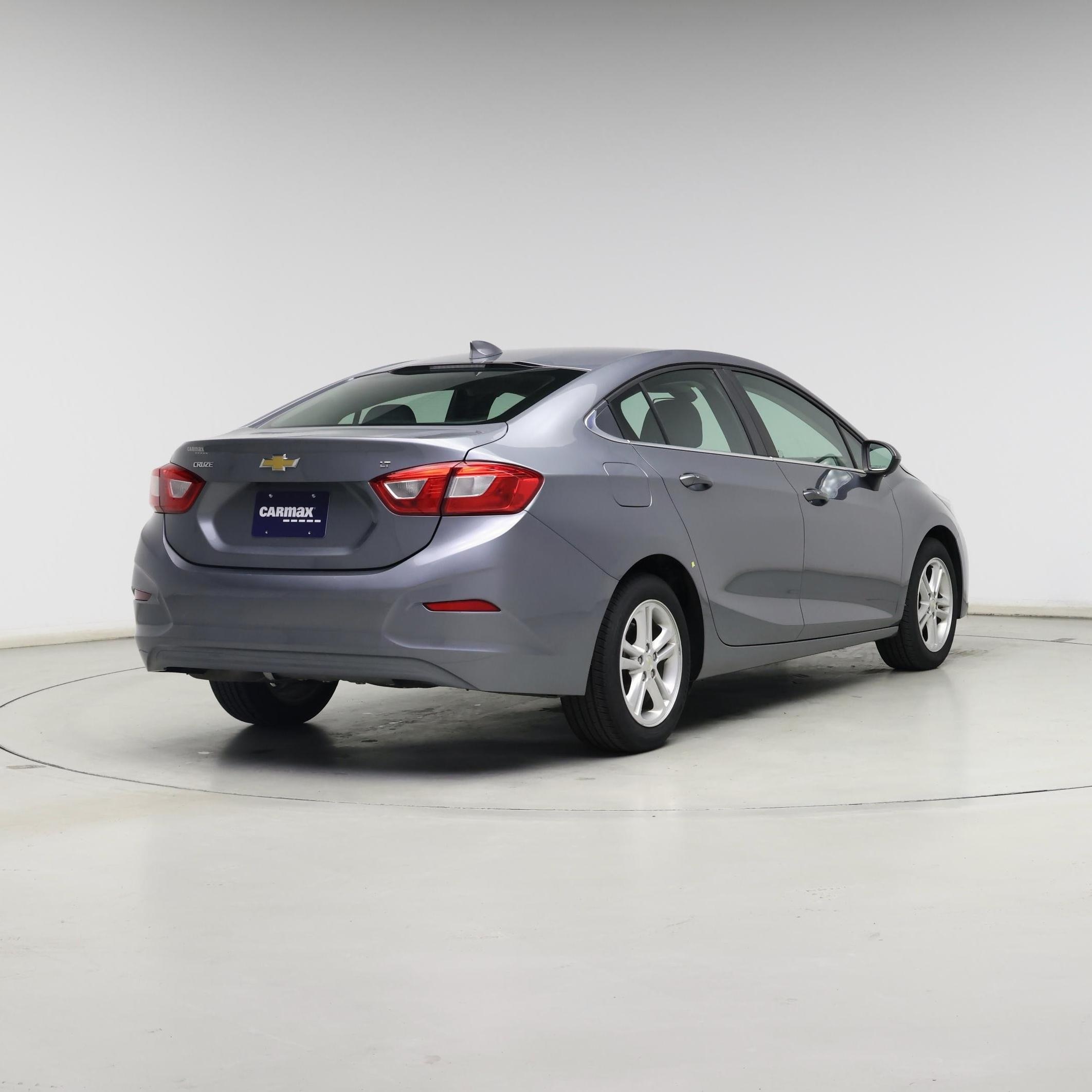 Thumbnail: 2018 Chevrolet Cruze - 8