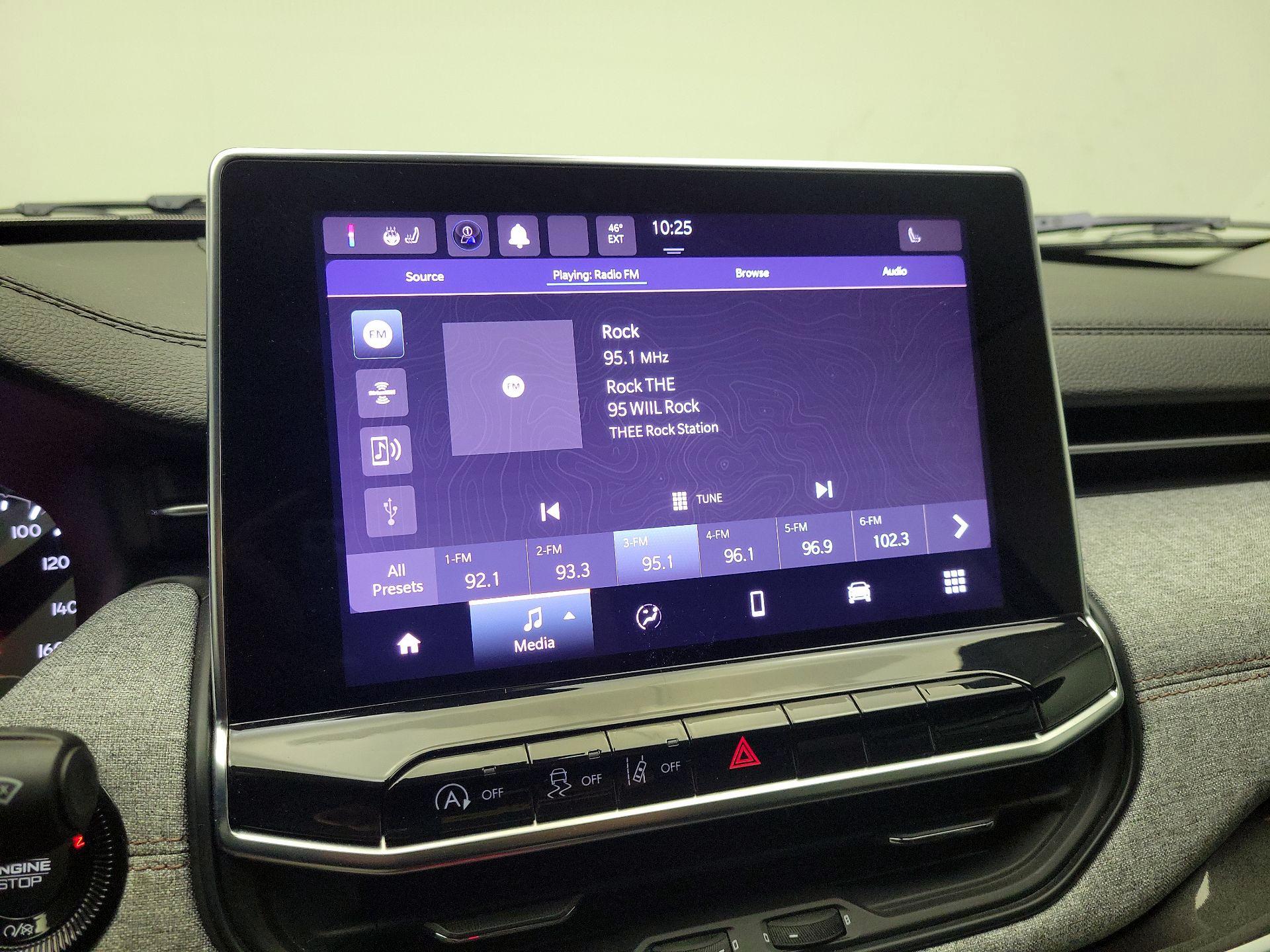 Thumbnail: 2022 Jeep Compass - 15