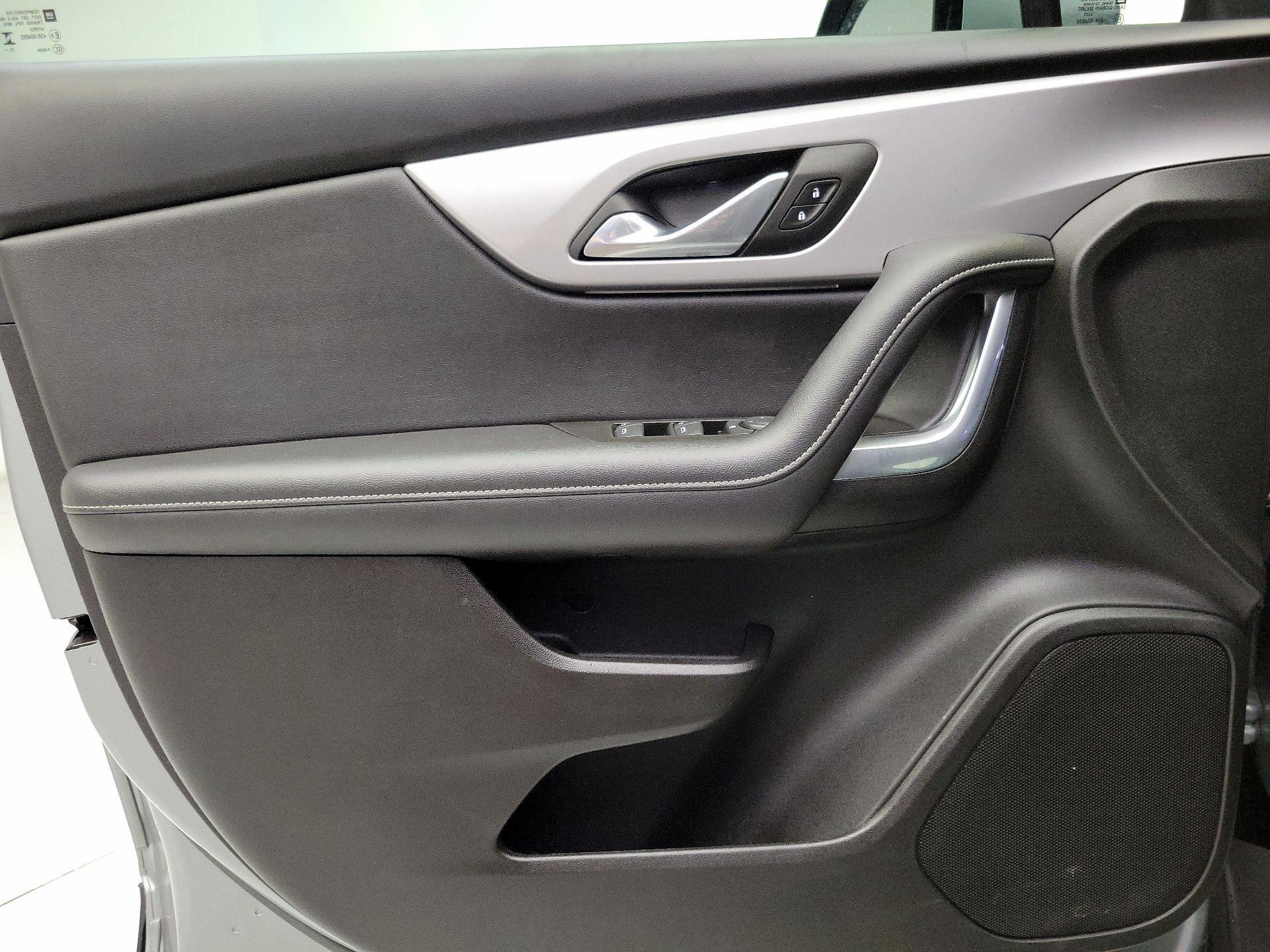 Thumbnail: 2024 Chevrolet Blazer - 12