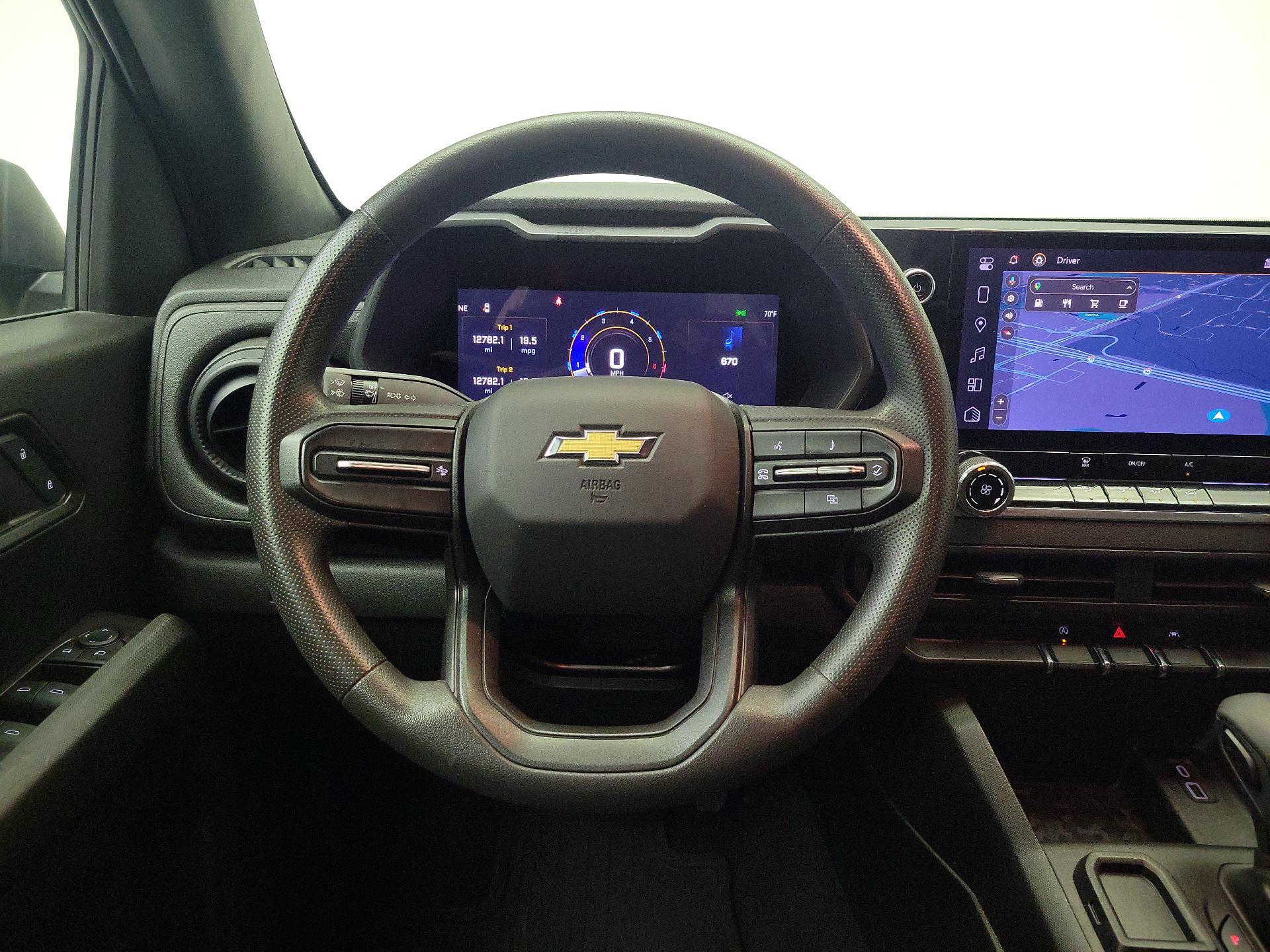 Thumbnail: 2024 Chevrolet Colorado - 10