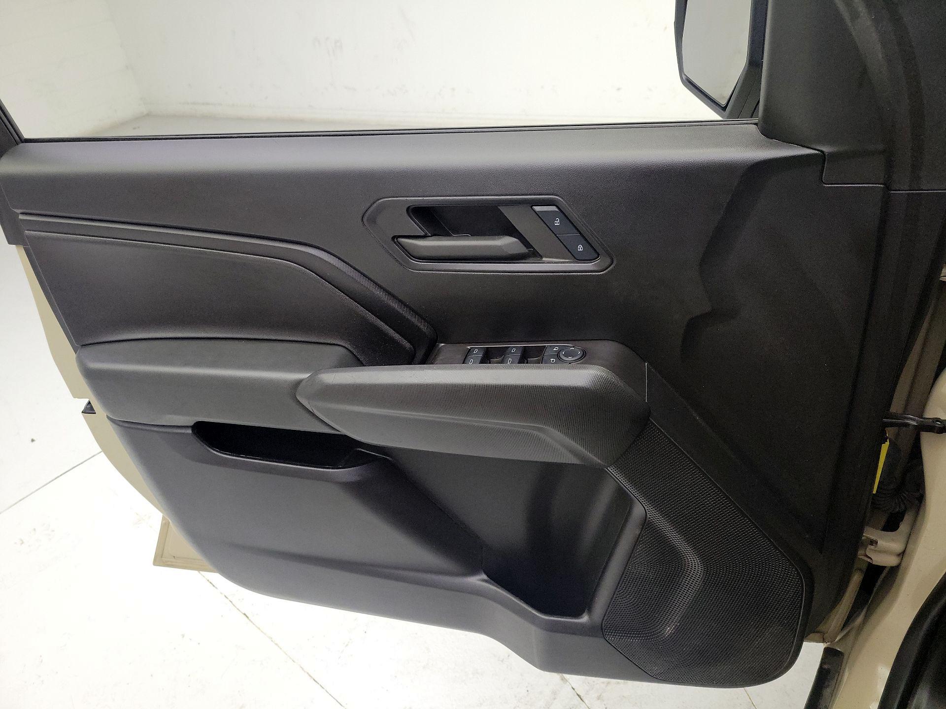 Thumbnail: 2024 Chevrolet Colorado - 12