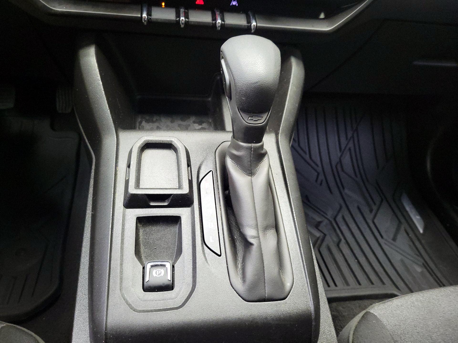 Thumbnail: 2024 Chevrolet Colorado - 18