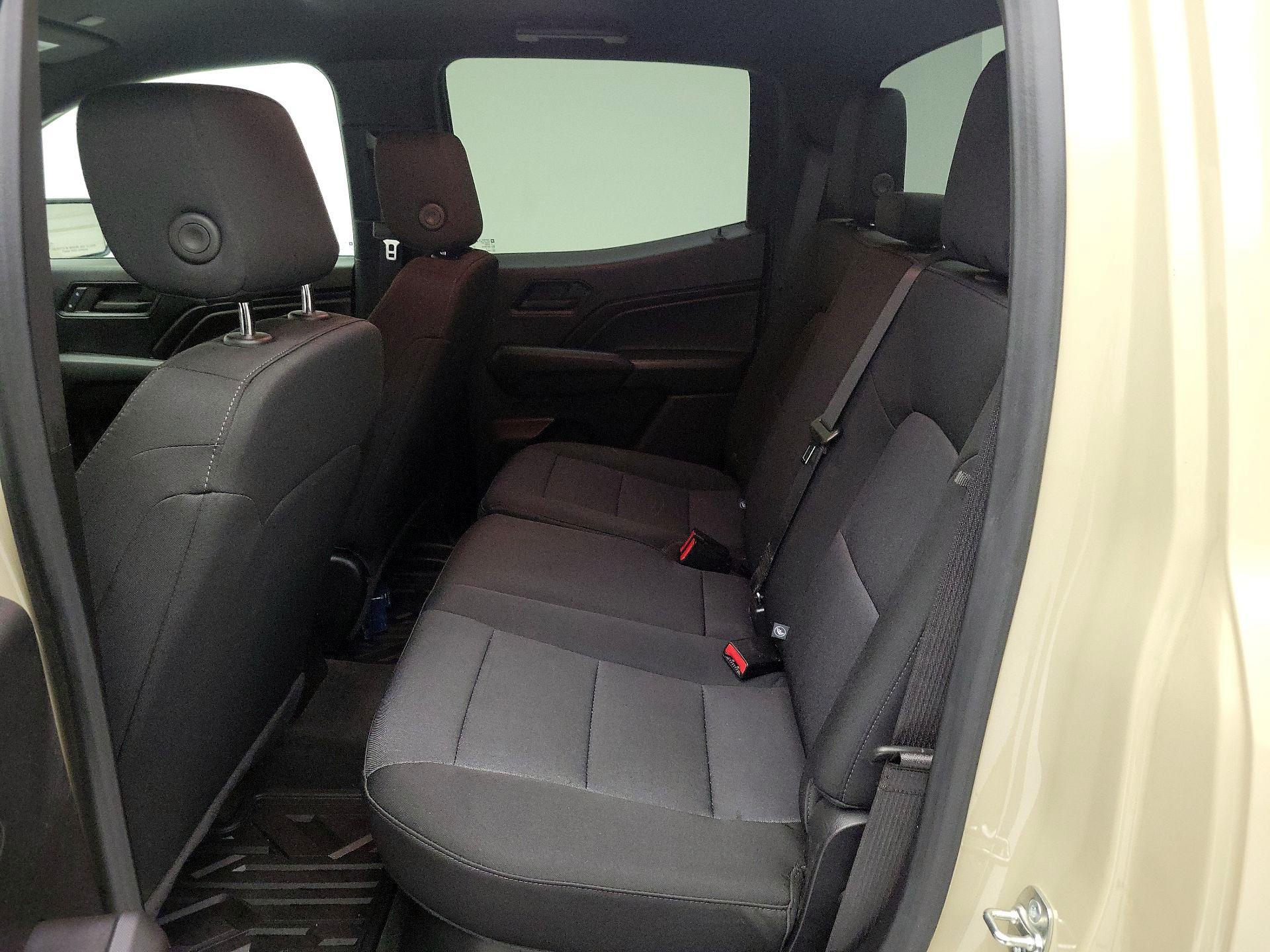 Thumbnail: 2024 Chevrolet Colorado - 20