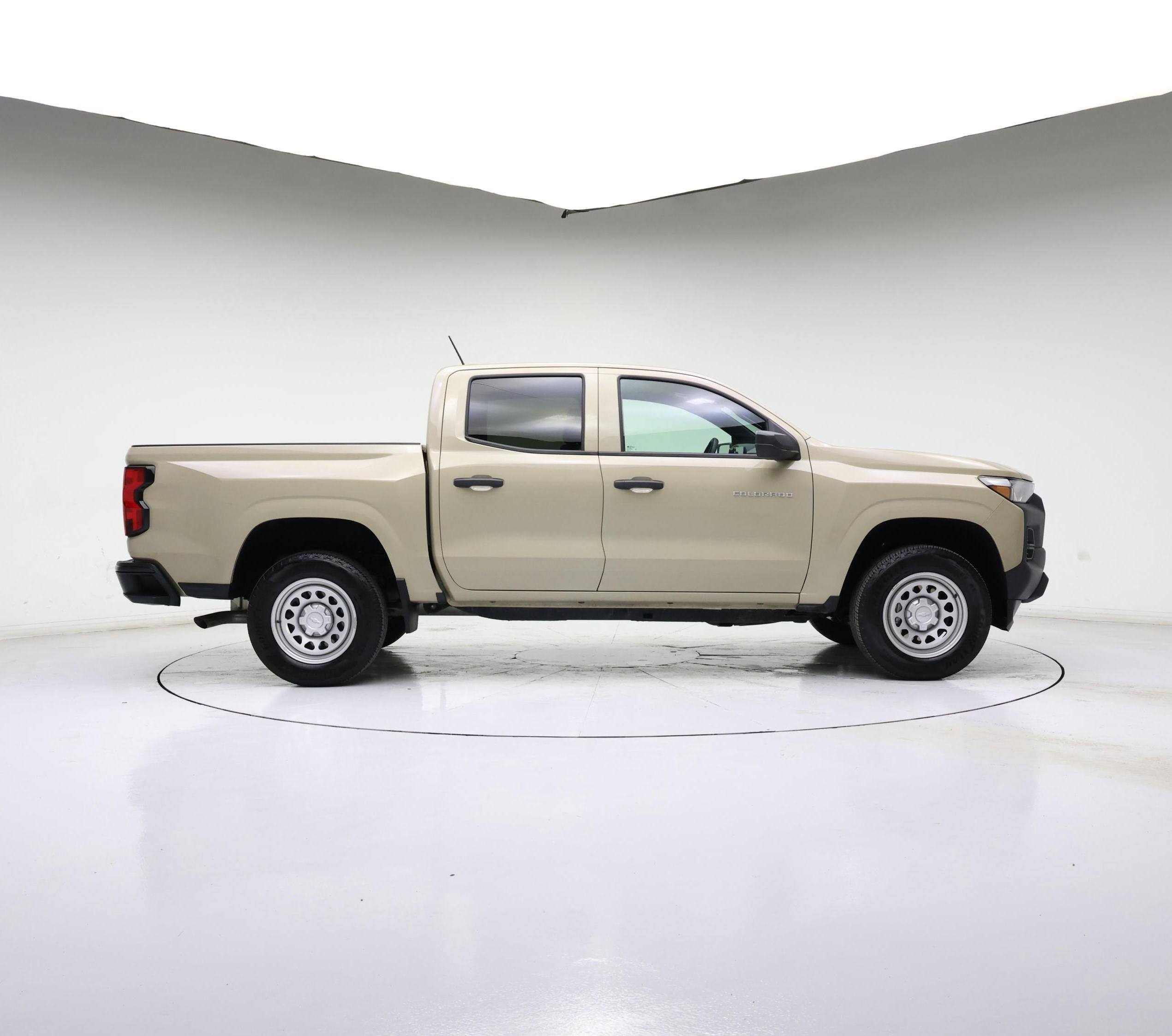 Thumbnail: 2024 Chevrolet Colorado - 3