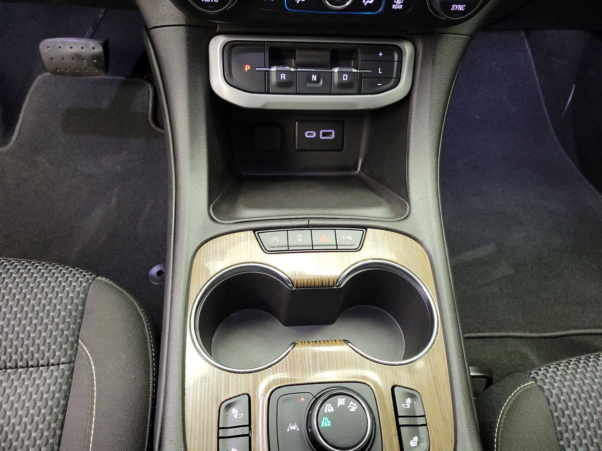 Thumbnail: 2023 GMC Acadia - 17