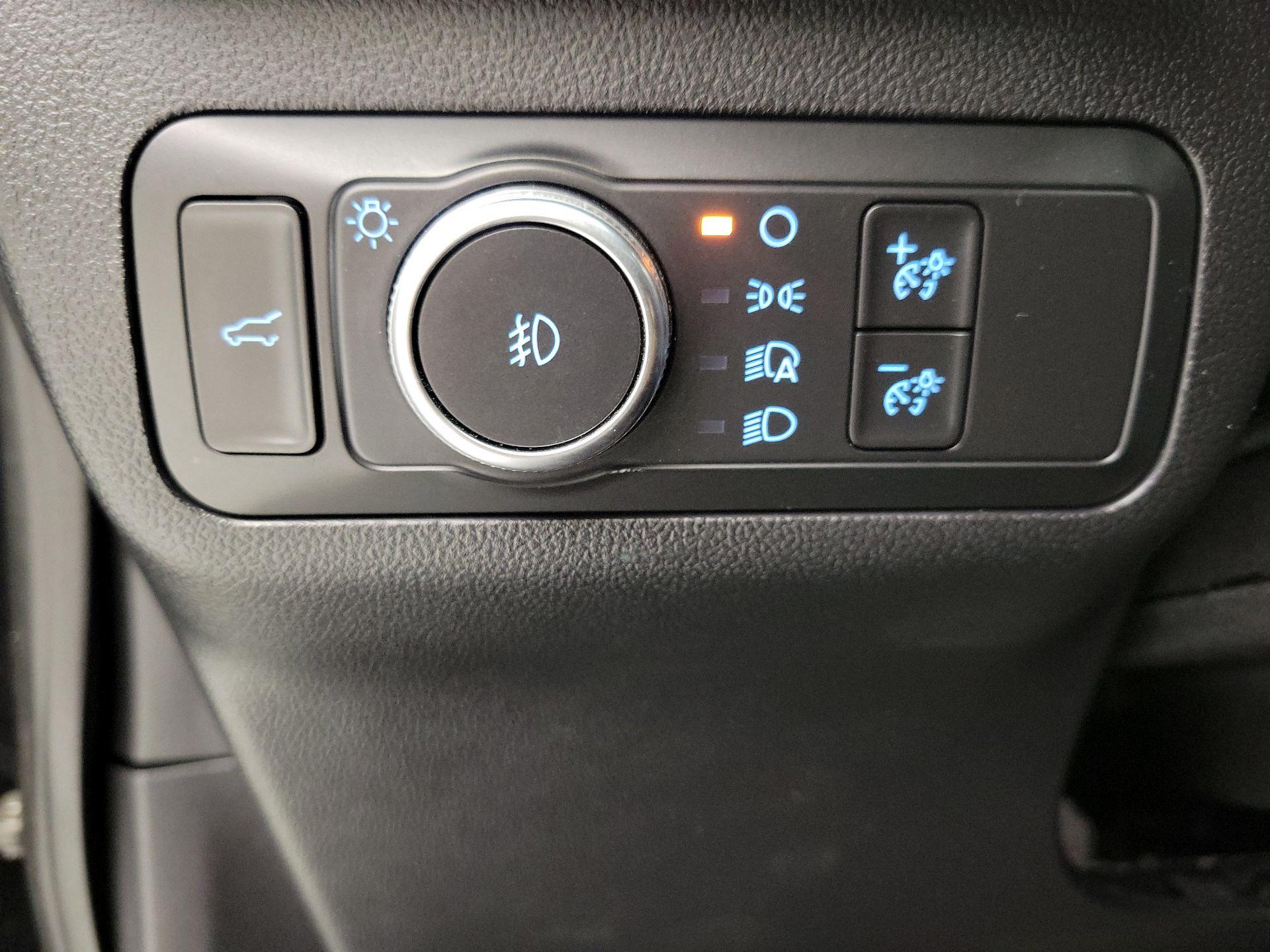 Thumbnail: 2020 Ford Escape - 13