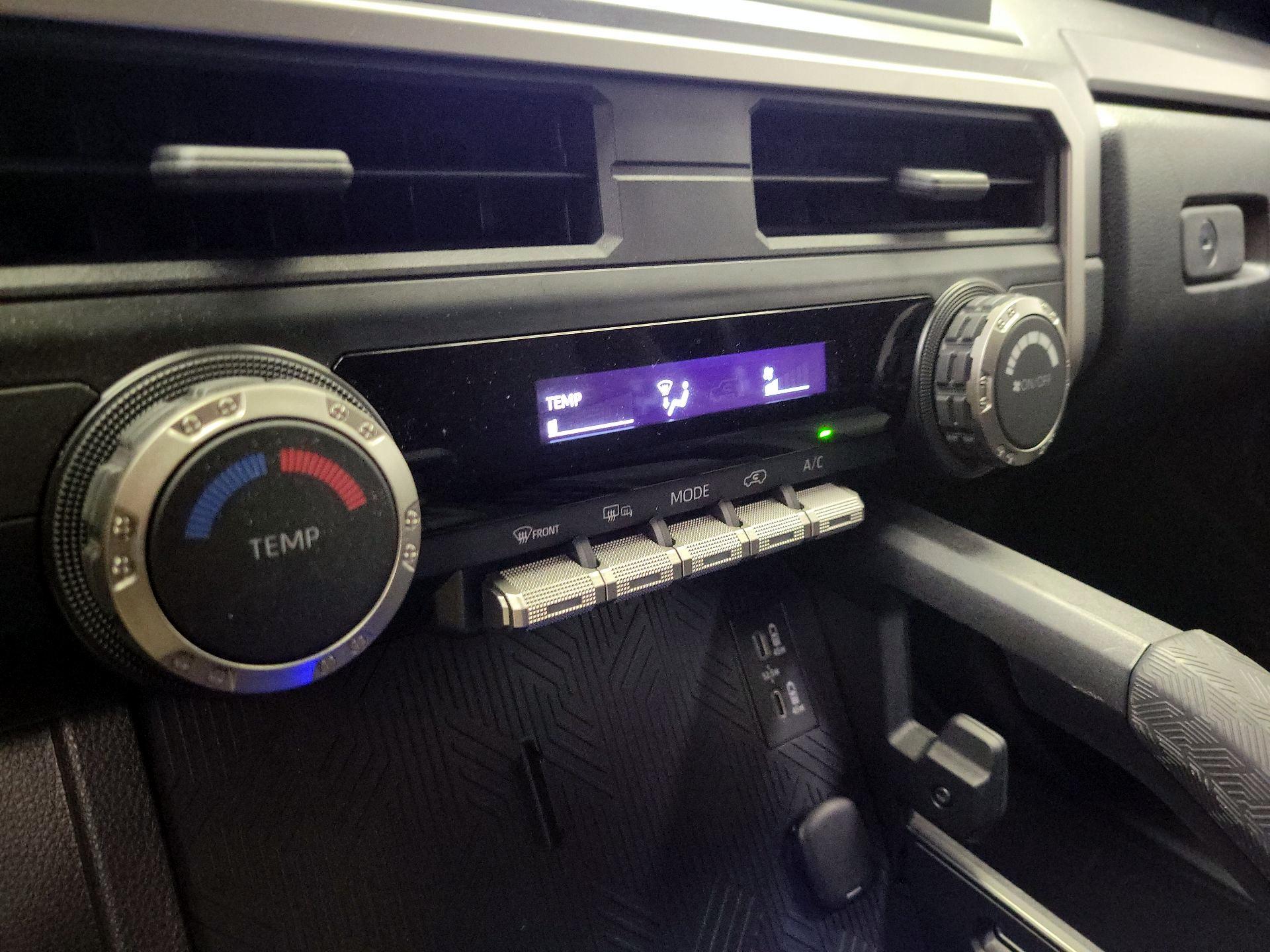 Thumbnail: 2025 Toyota 4Runner - 15