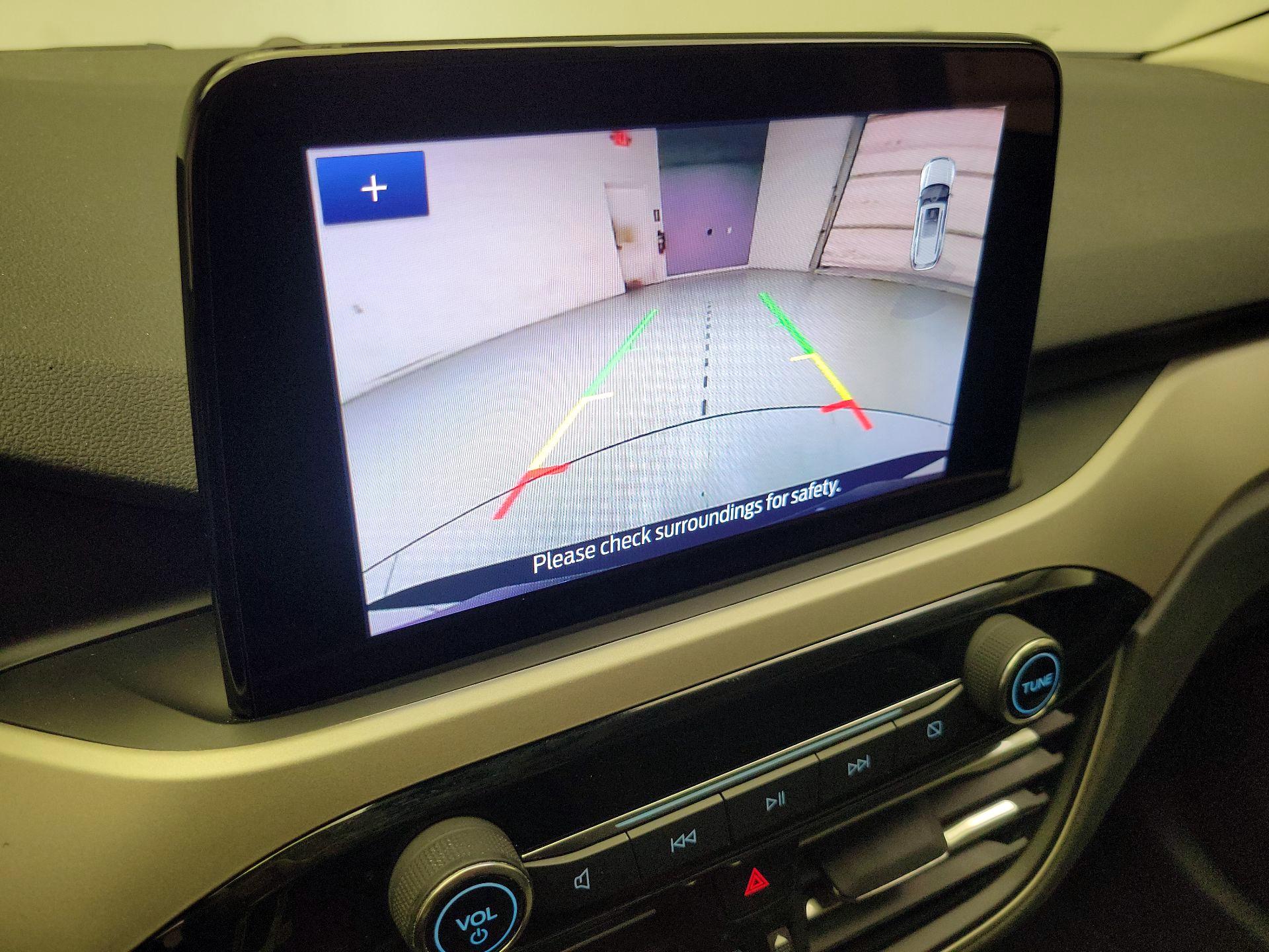 Thumbnail: 2022 Ford Escape - 14