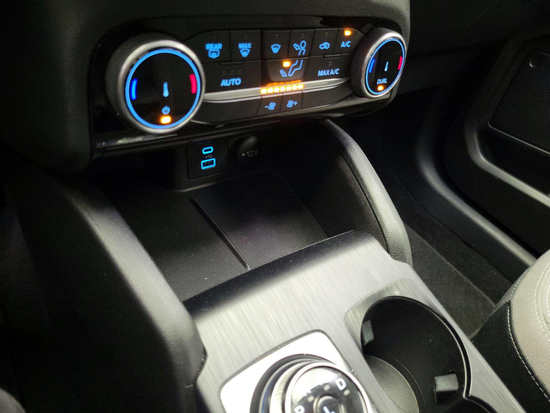 Thumbnail: 2022 Ford Escape - 16