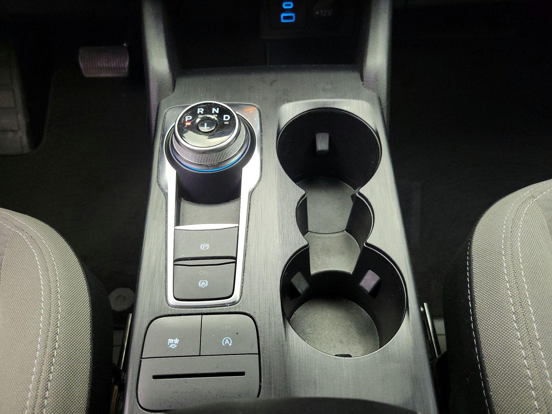 Thumbnail: 2022 Ford Escape - 17