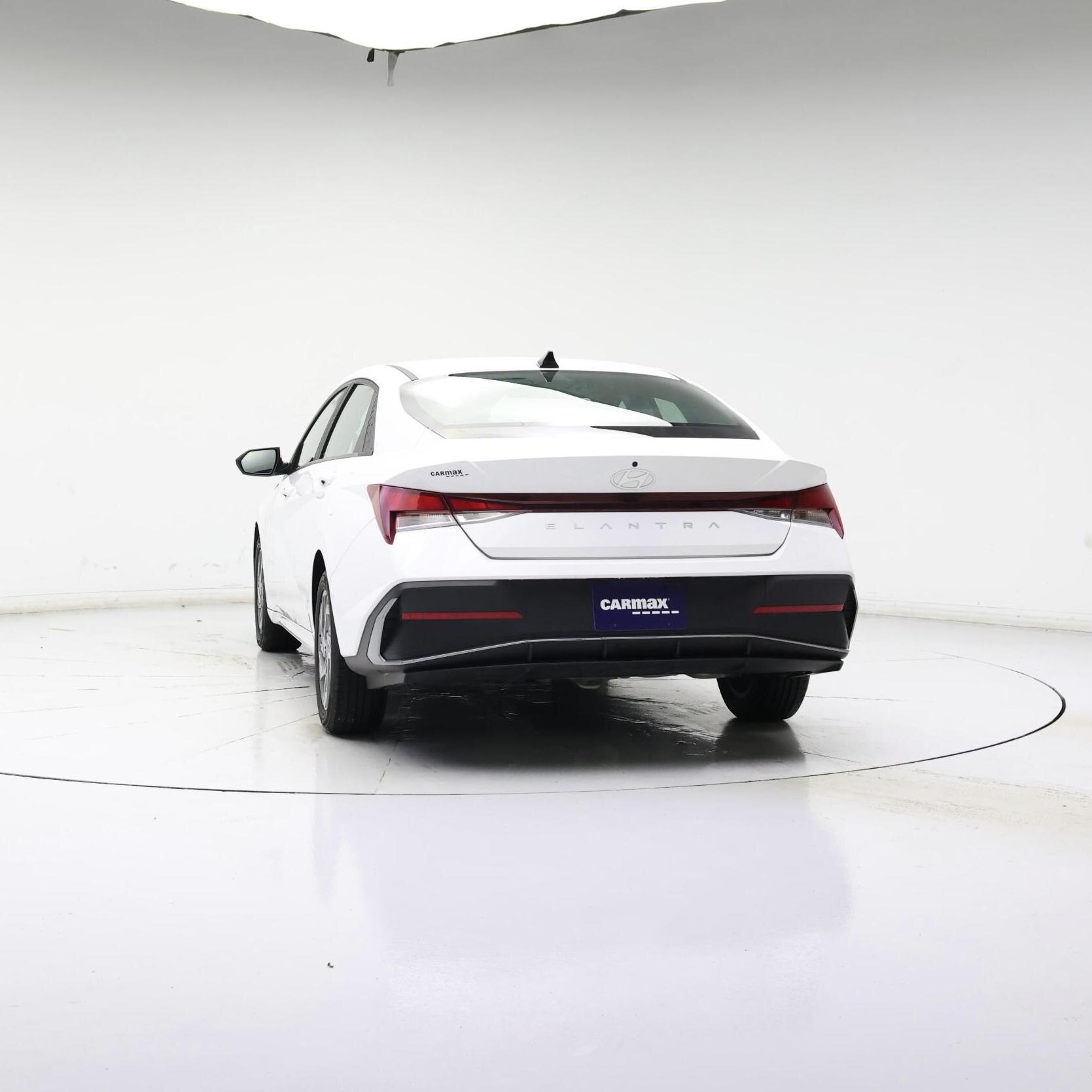 Thumbnail: 2024 Hyundai Elantra - 6