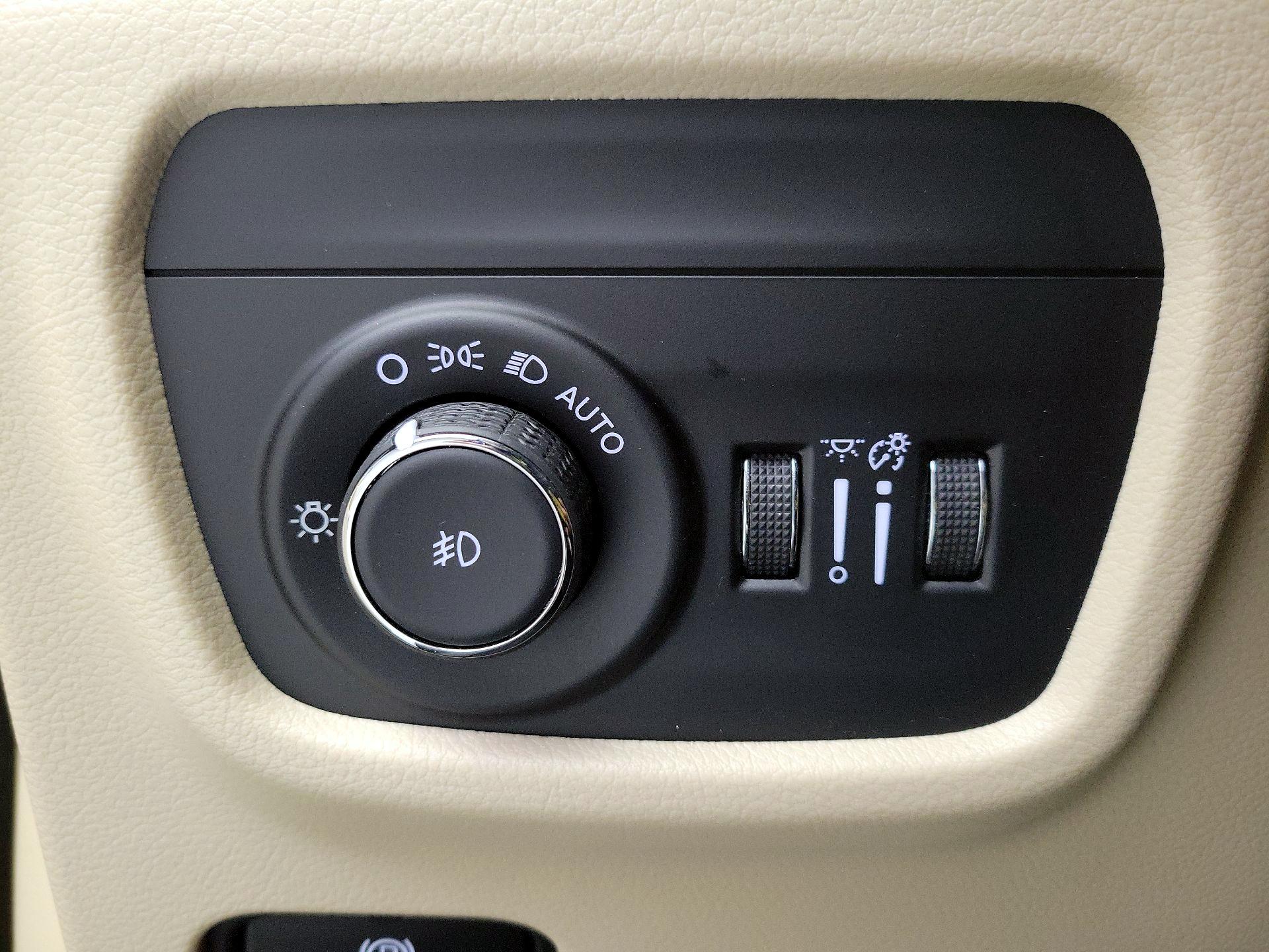 Thumbnail: 2023 Jeep Grand Cherokee - 13