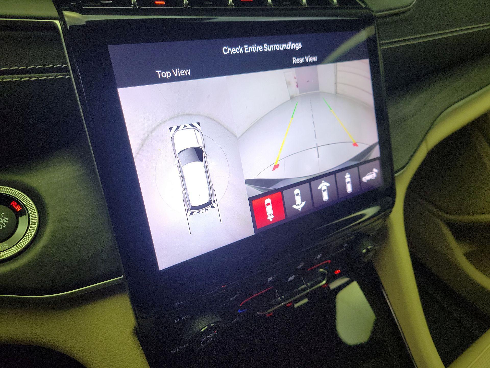 Thumbnail: 2023 Jeep Grand Cherokee - 15