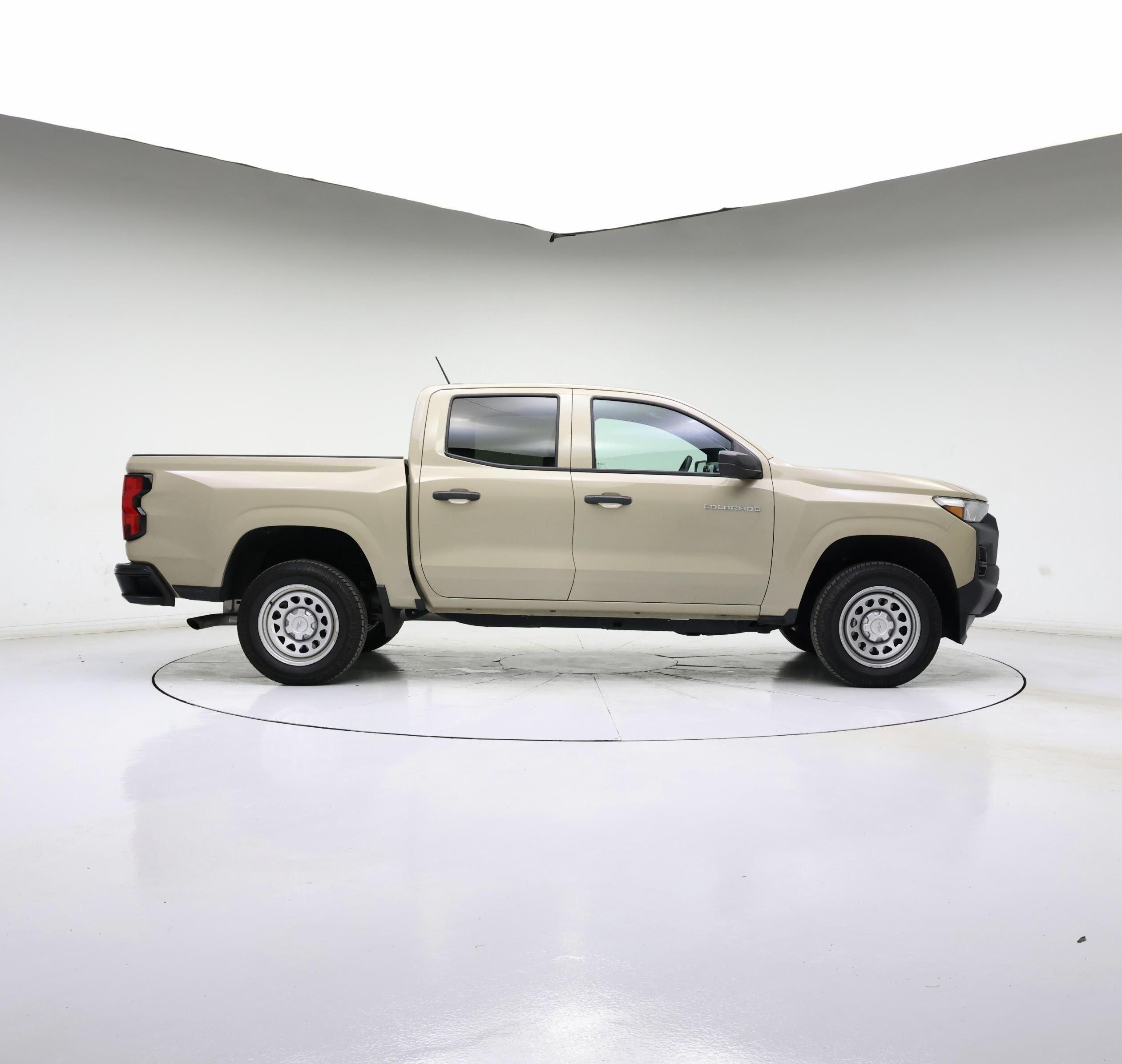 Thumbnail: 2023 Chevrolet Colorado - 7