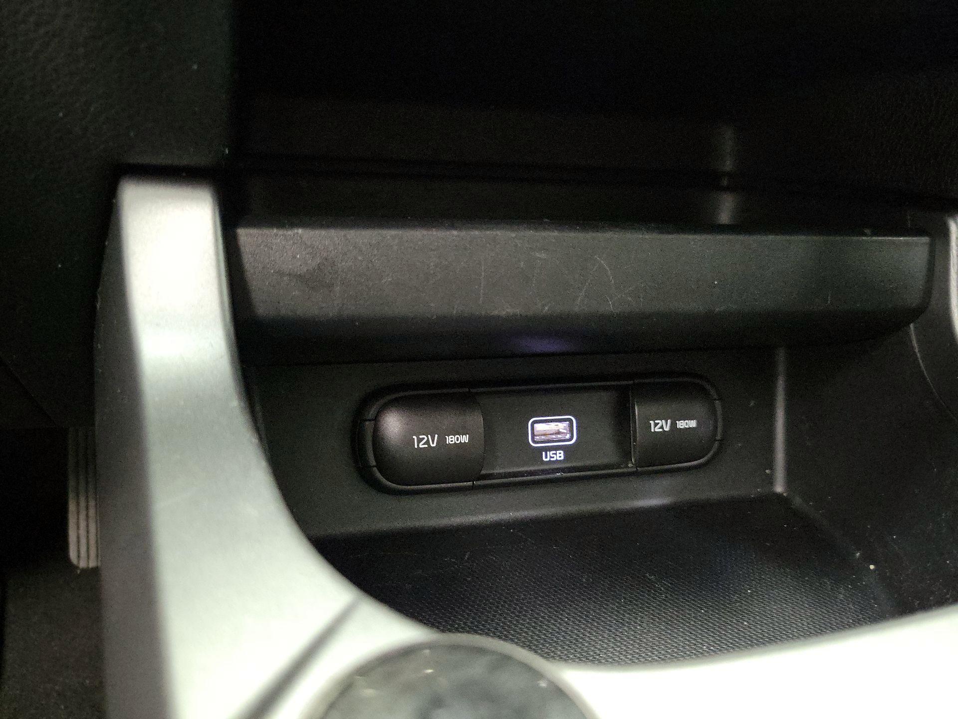 Thumbnail: 2021 Kia Seltos - 18