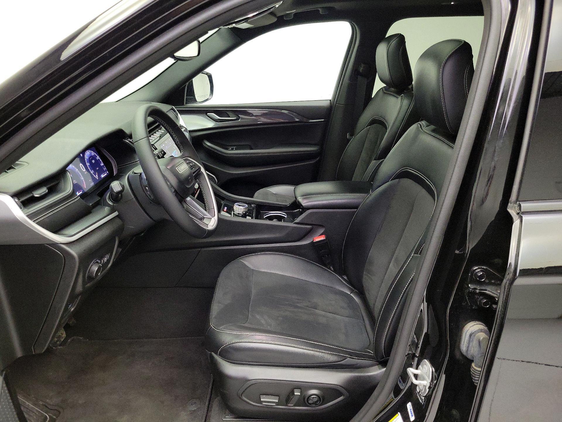 Thumbnail: 2021 Jeep Grand Cherokee L - 11