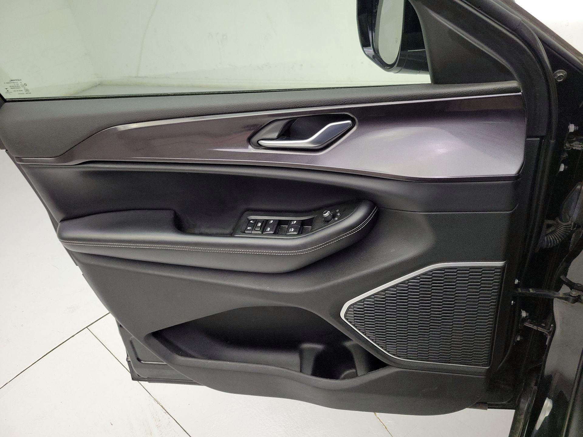 Thumbnail: 2021 Jeep Grand Cherokee L - 12