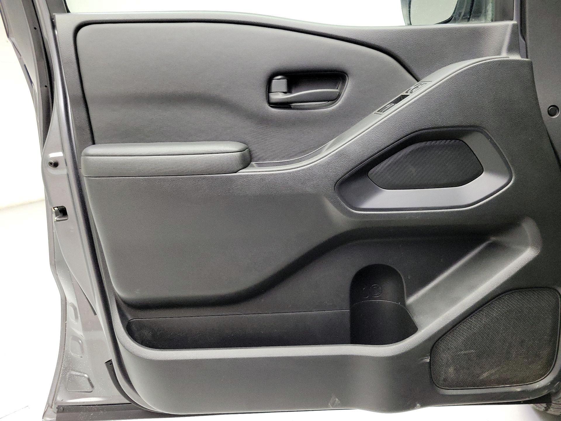 Thumbnail: 2022 Nissan Frontier - 12