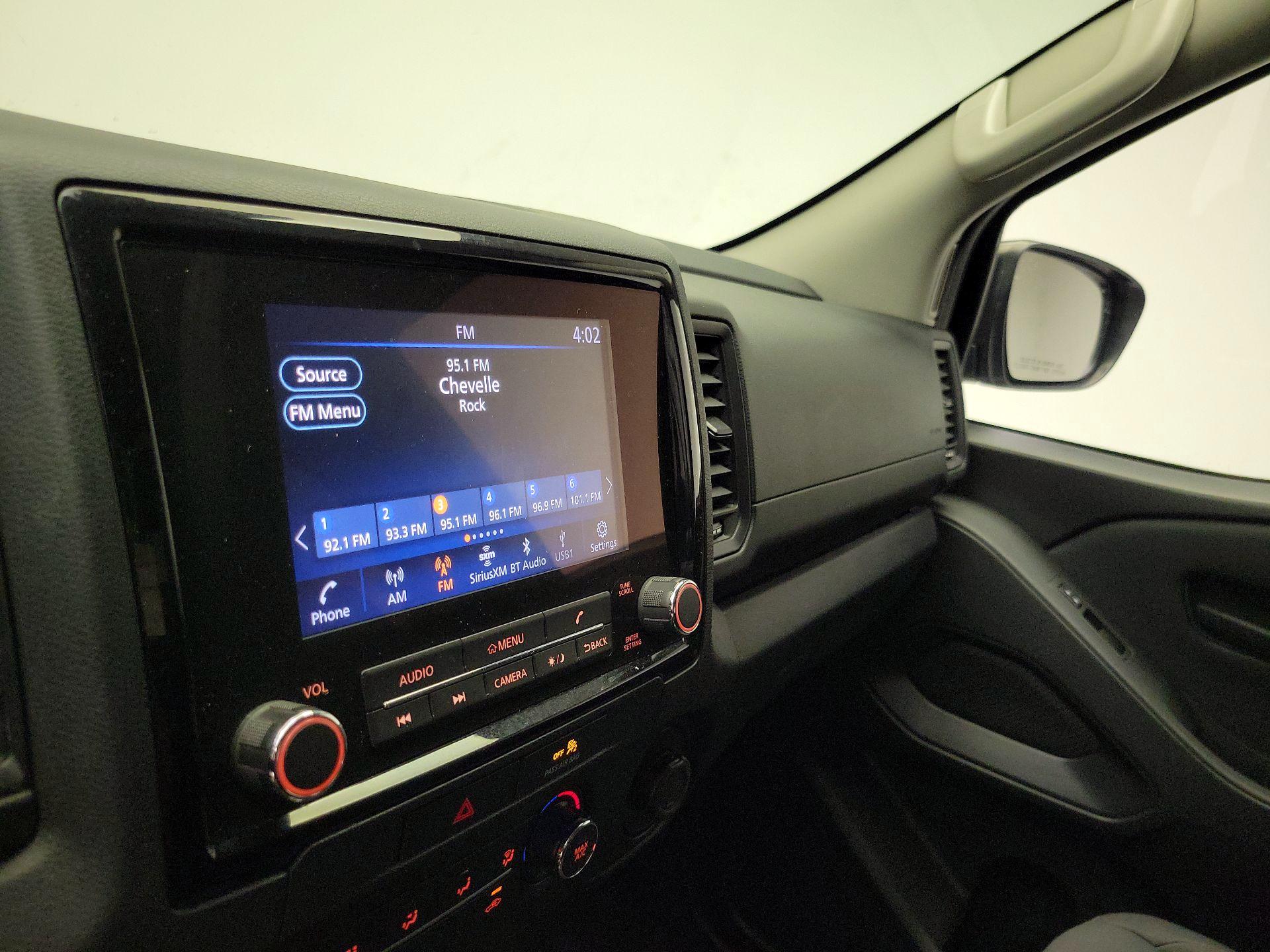 Thumbnail: 2022 Nissan Frontier - 15