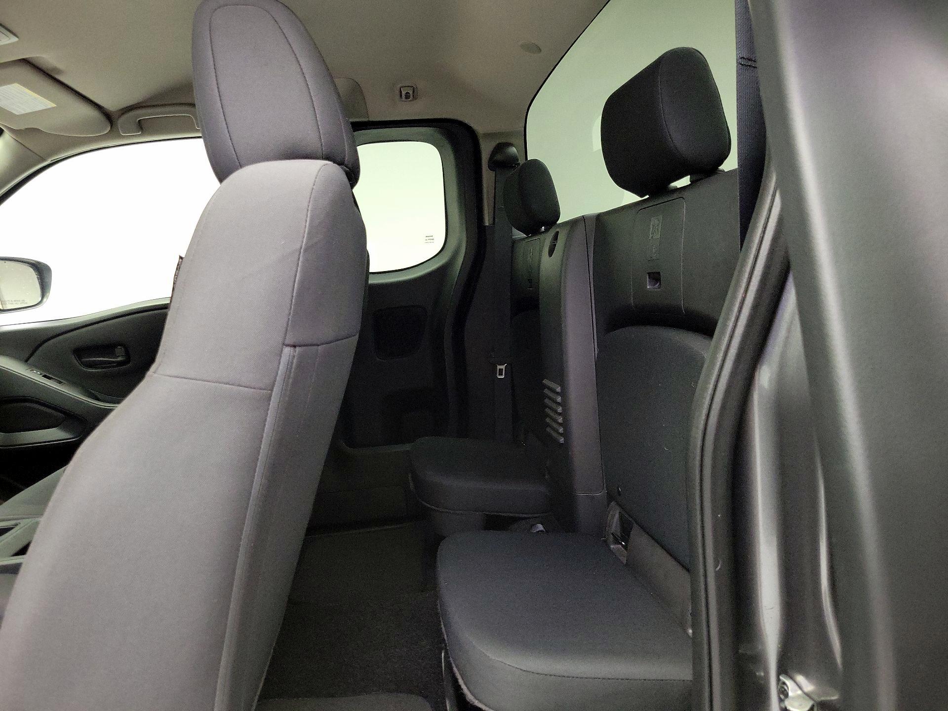 Thumbnail: 2022 Nissan Frontier - 19