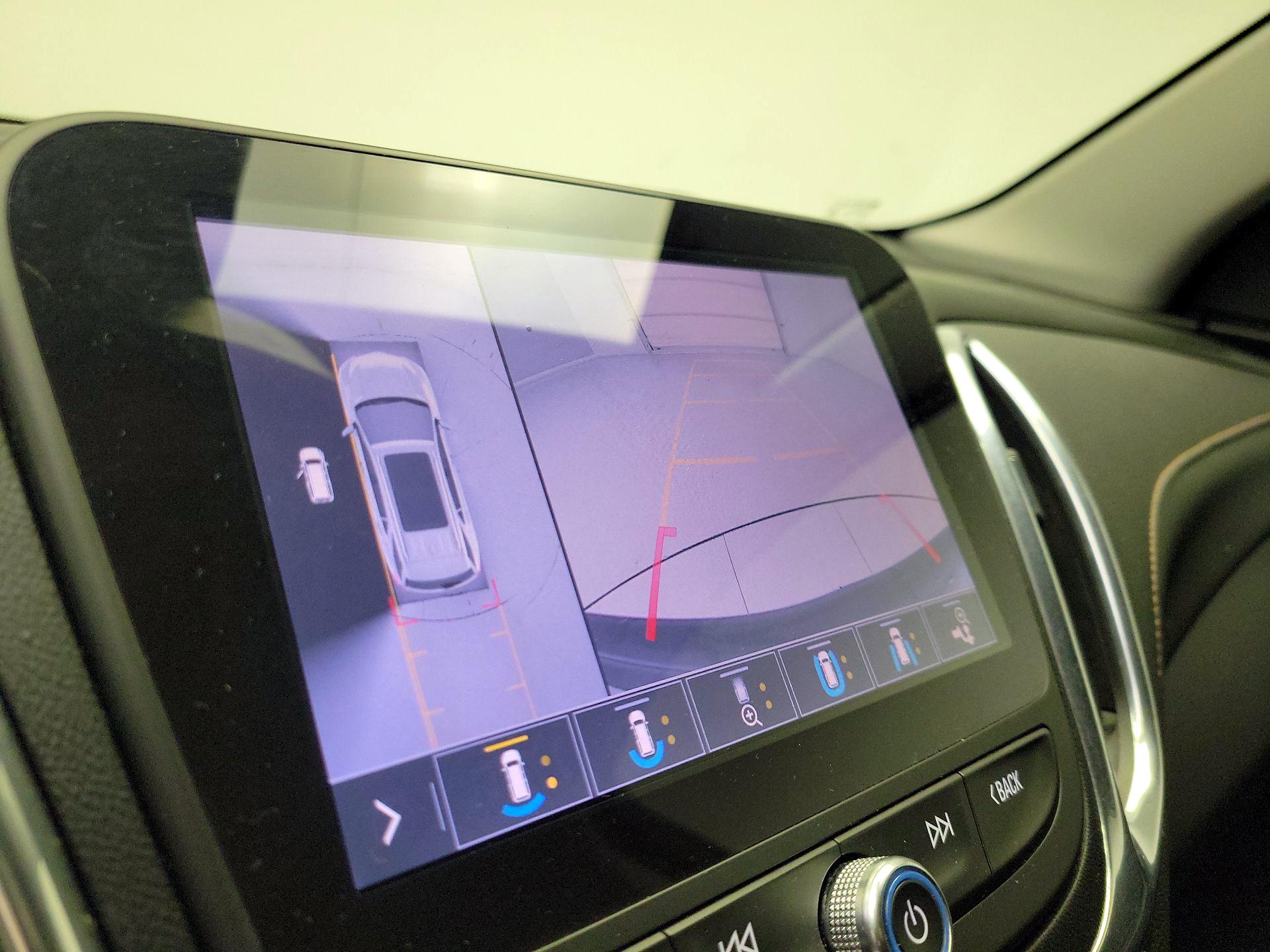 Thumbnail: 2020 Chevrolet Equinox - 15