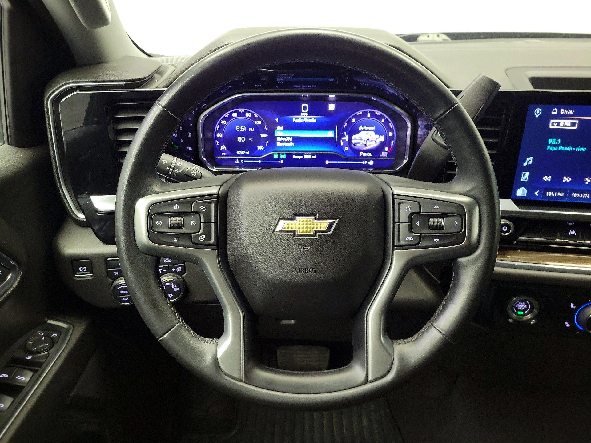 Thumbnail: 2023 Chevrolet Silverado 1500 - 10