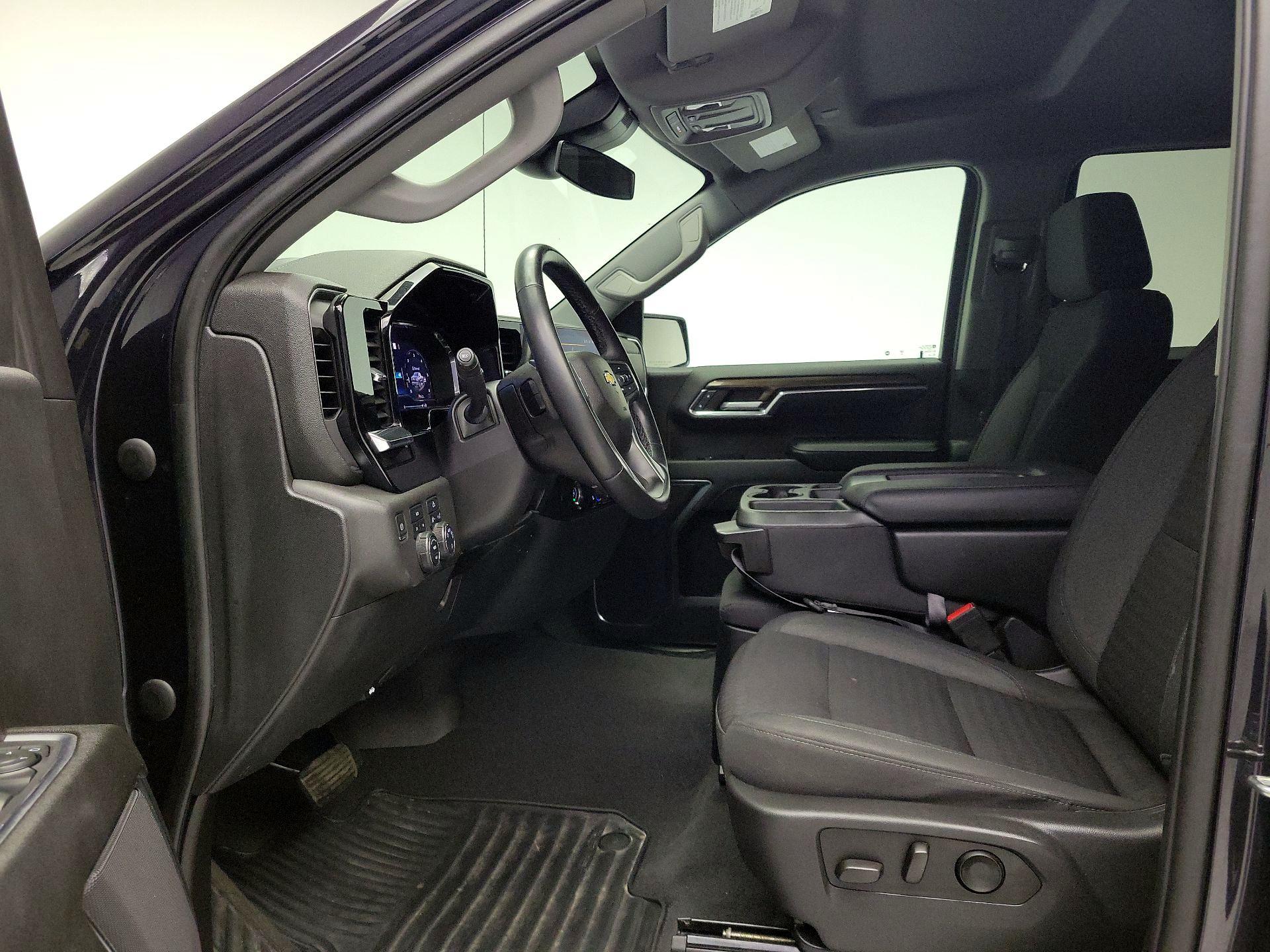 Thumbnail: 2023 Chevrolet Silverado 1500 - 11