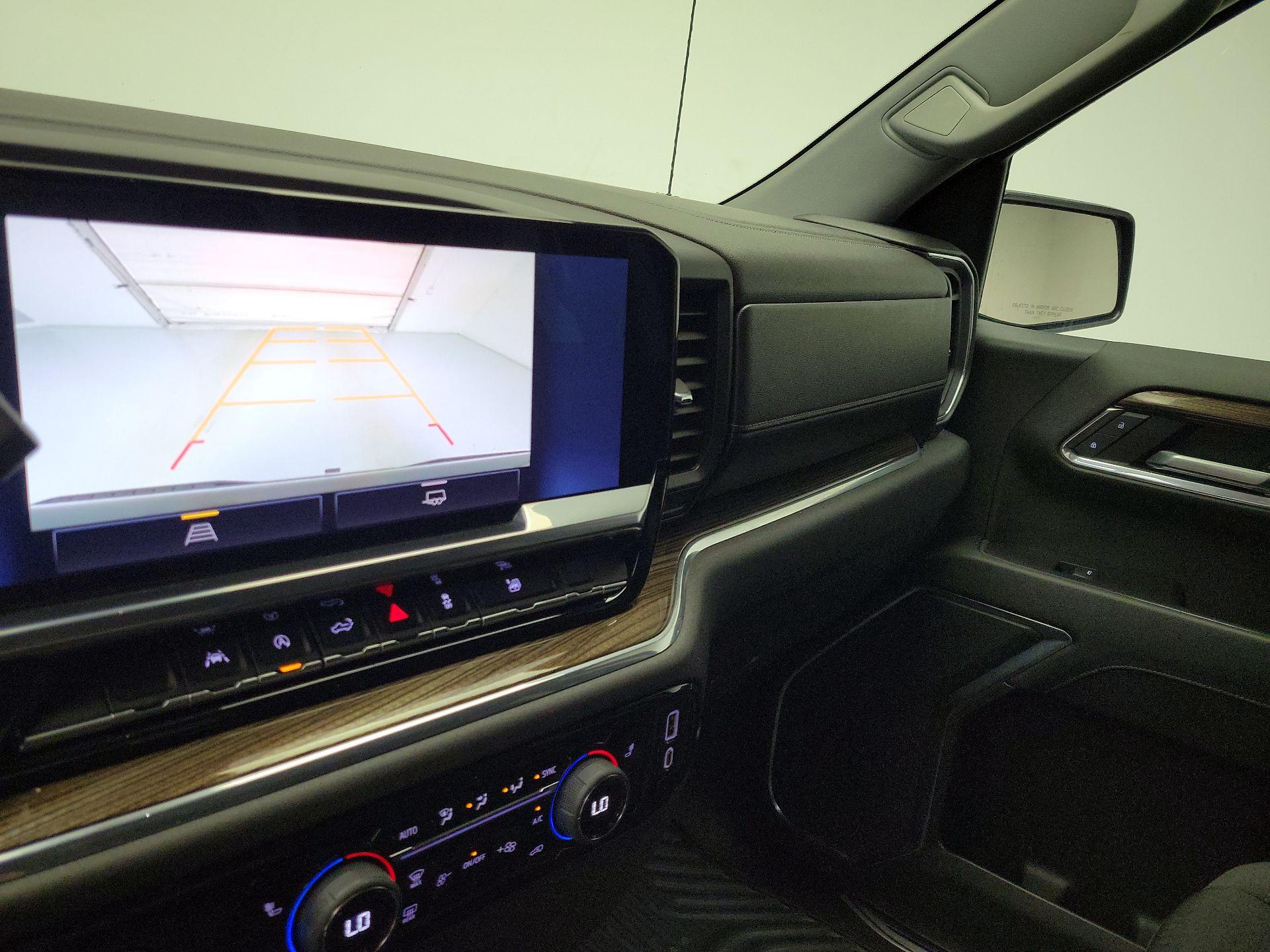 Thumbnail: 2023 Chevrolet Silverado 1500 - 14