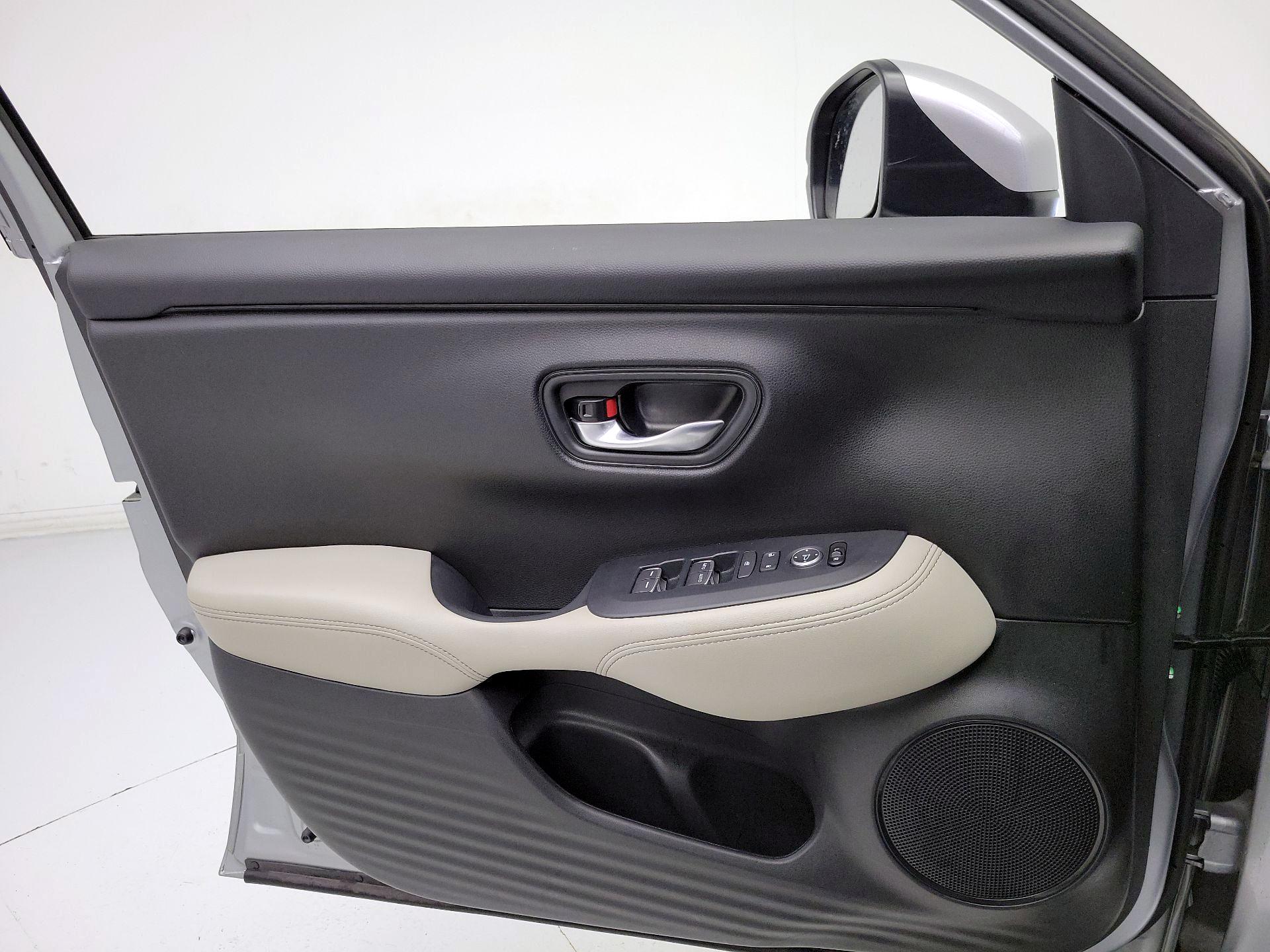 Thumbnail: 2025 Honda HR-V - 12