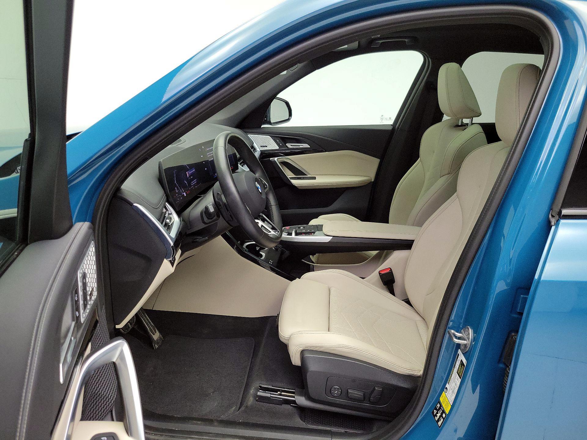 Thumbnail: 2023 BMW X1 - 11