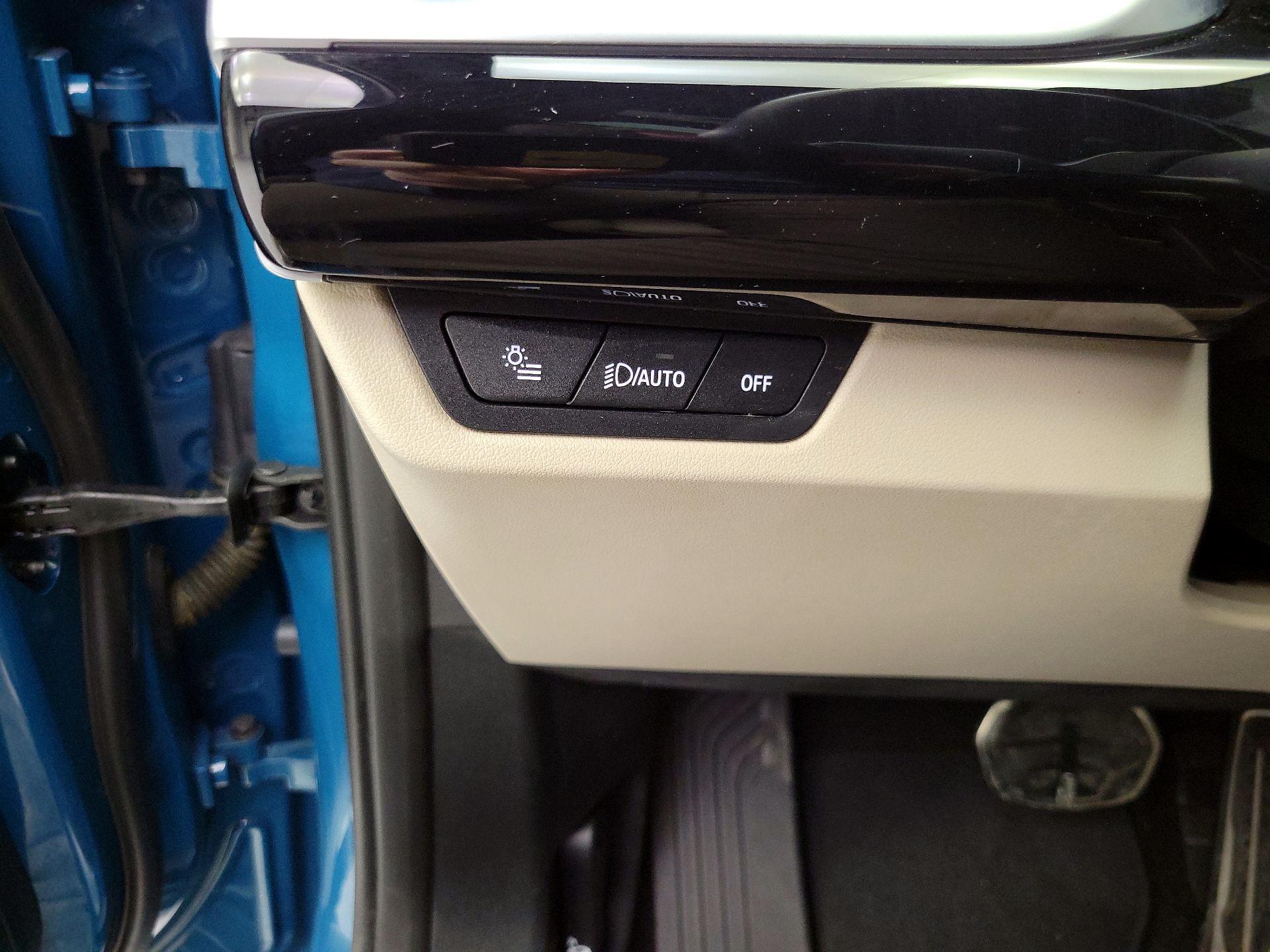 Thumbnail: 2023 BMW X1 - 13