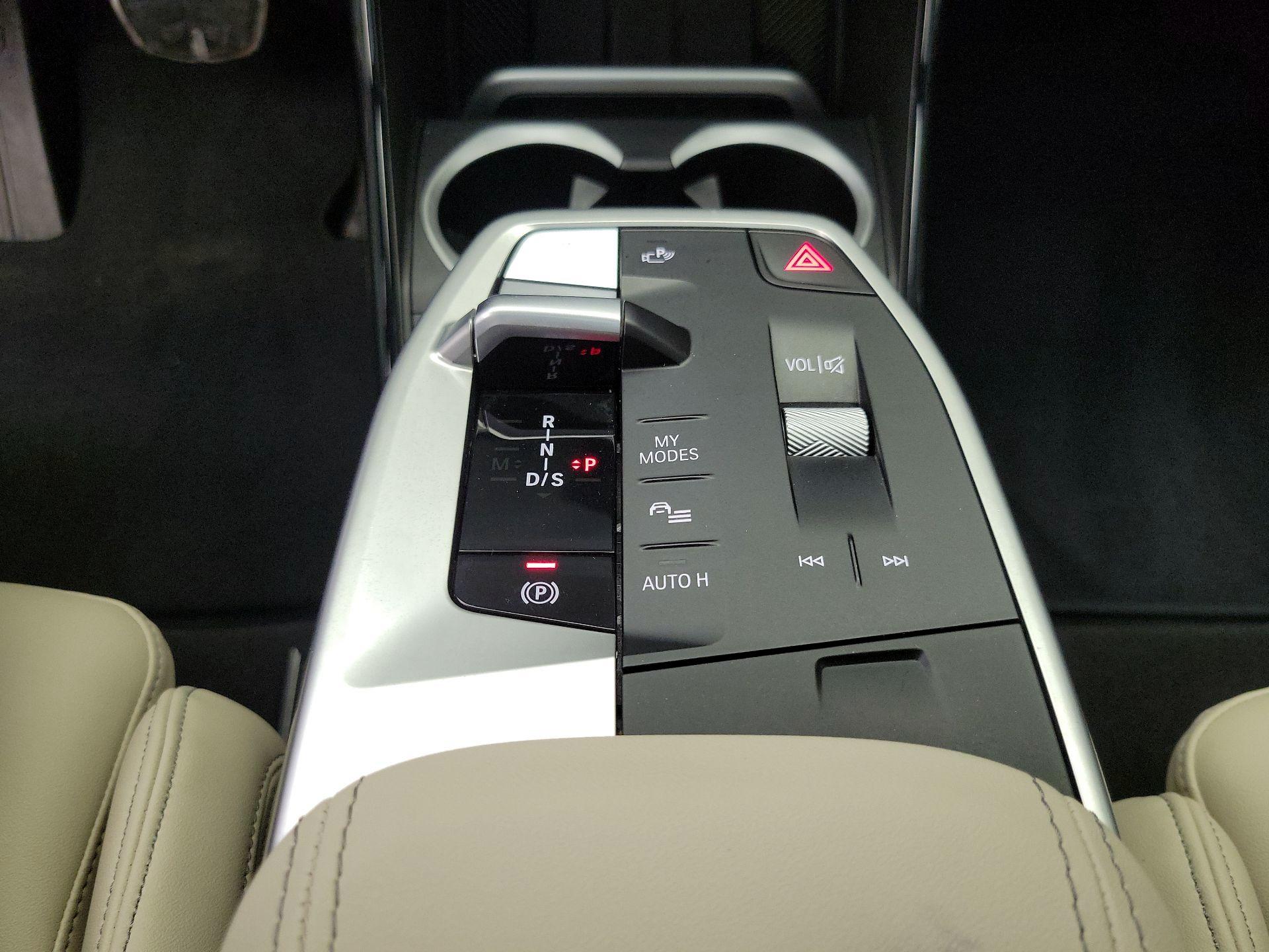 Thumbnail: 2023 BMW X1 - 18